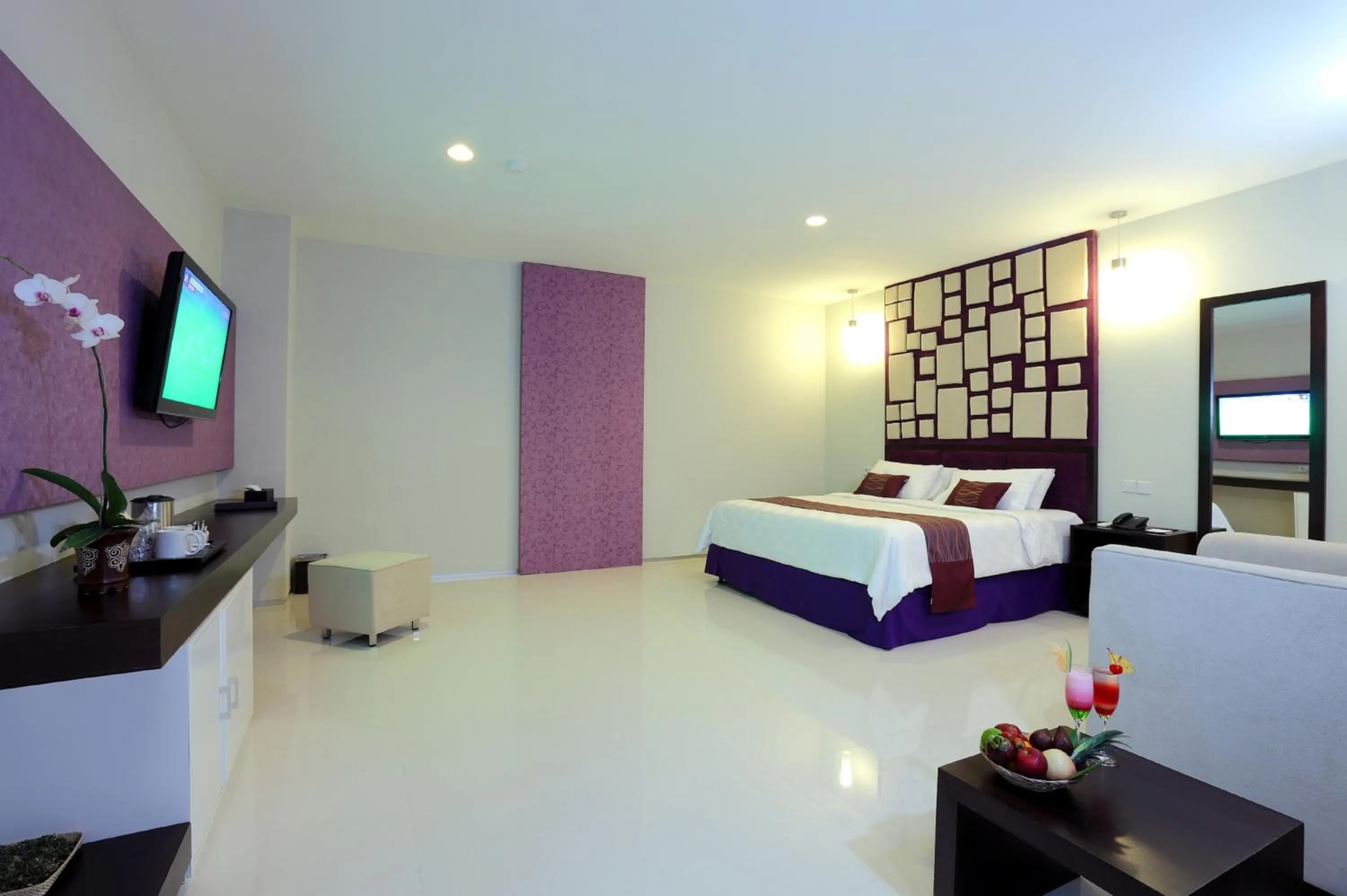 Bedroom, Bed in Lombok Plaza Hotel and Convention