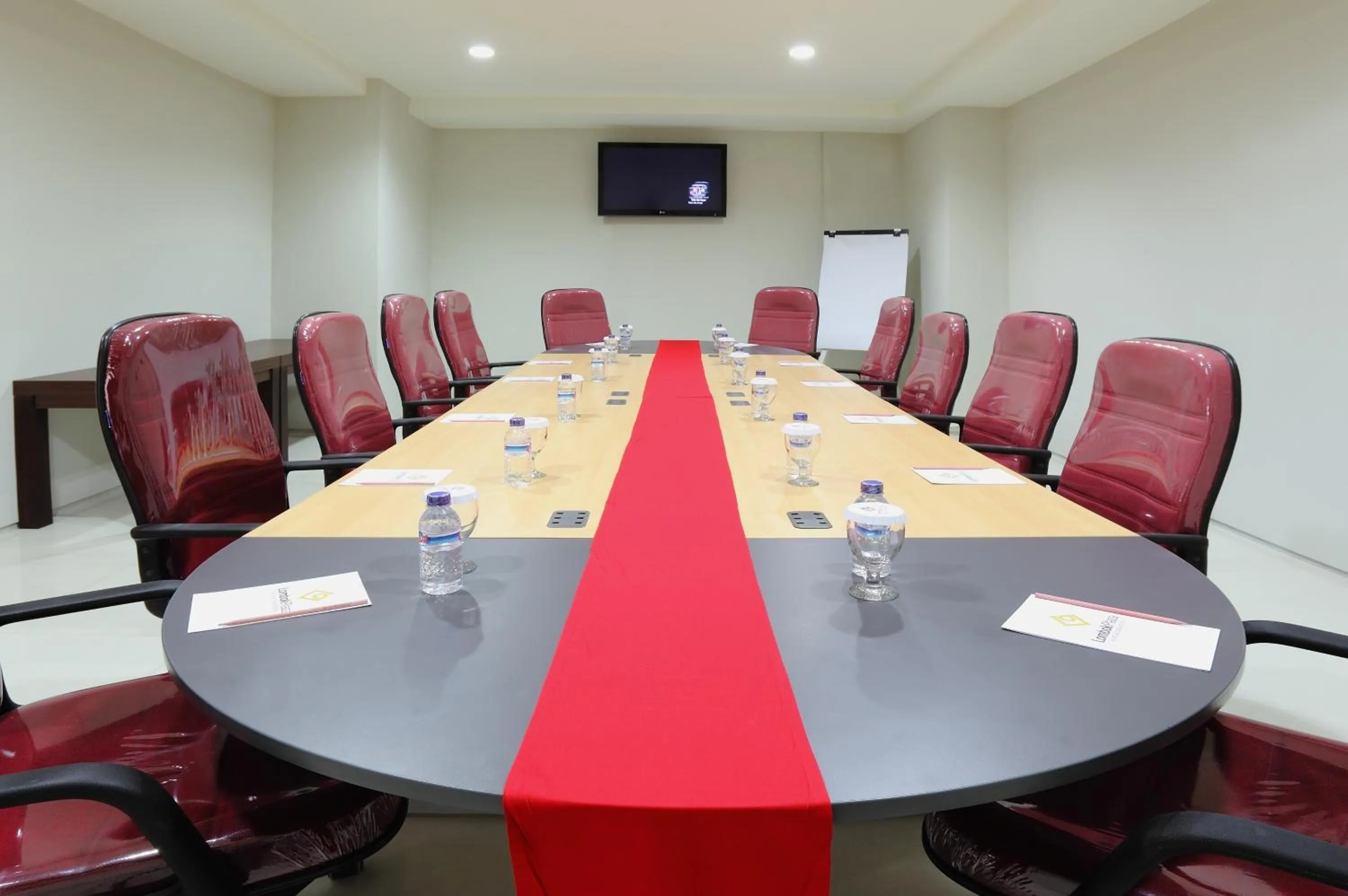 Meeting/conference room in Lombok Plaza Hotel and Convention