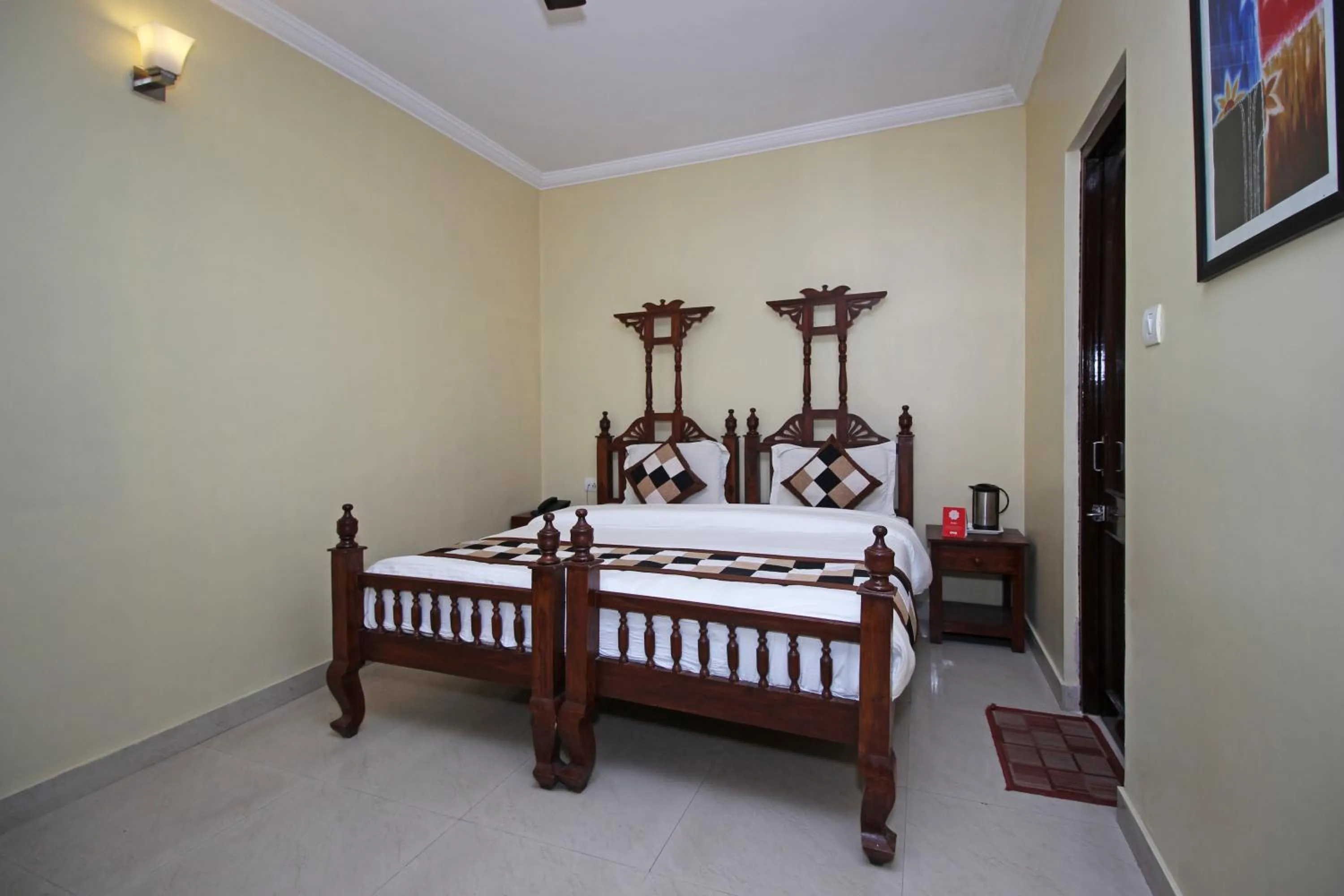 Bed in Hotel Ajit Mansion