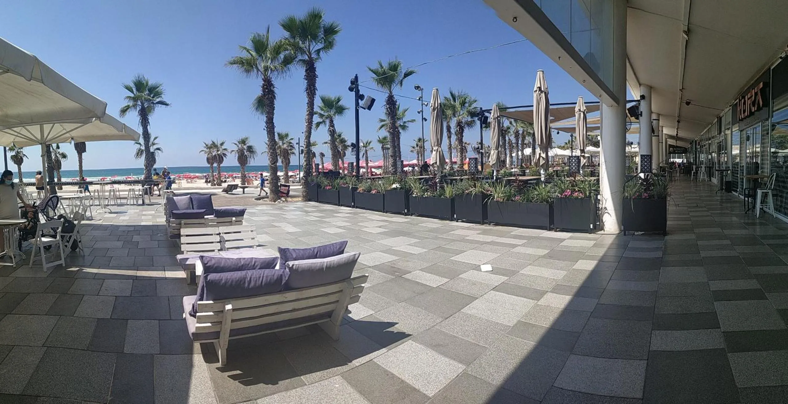Property building in Apart Hotel TLV/Bat Yam Beach Front 1207