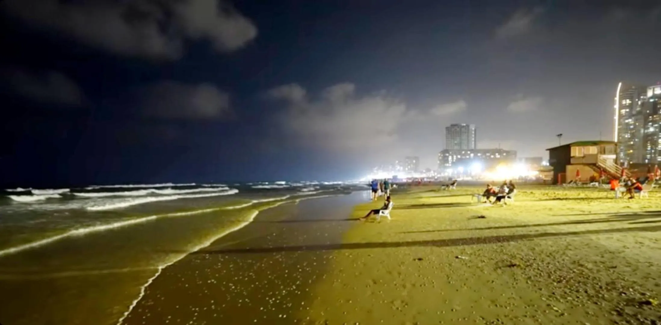 Beach in Apart Hotel TLV/Bat Yam Beach Front 1207