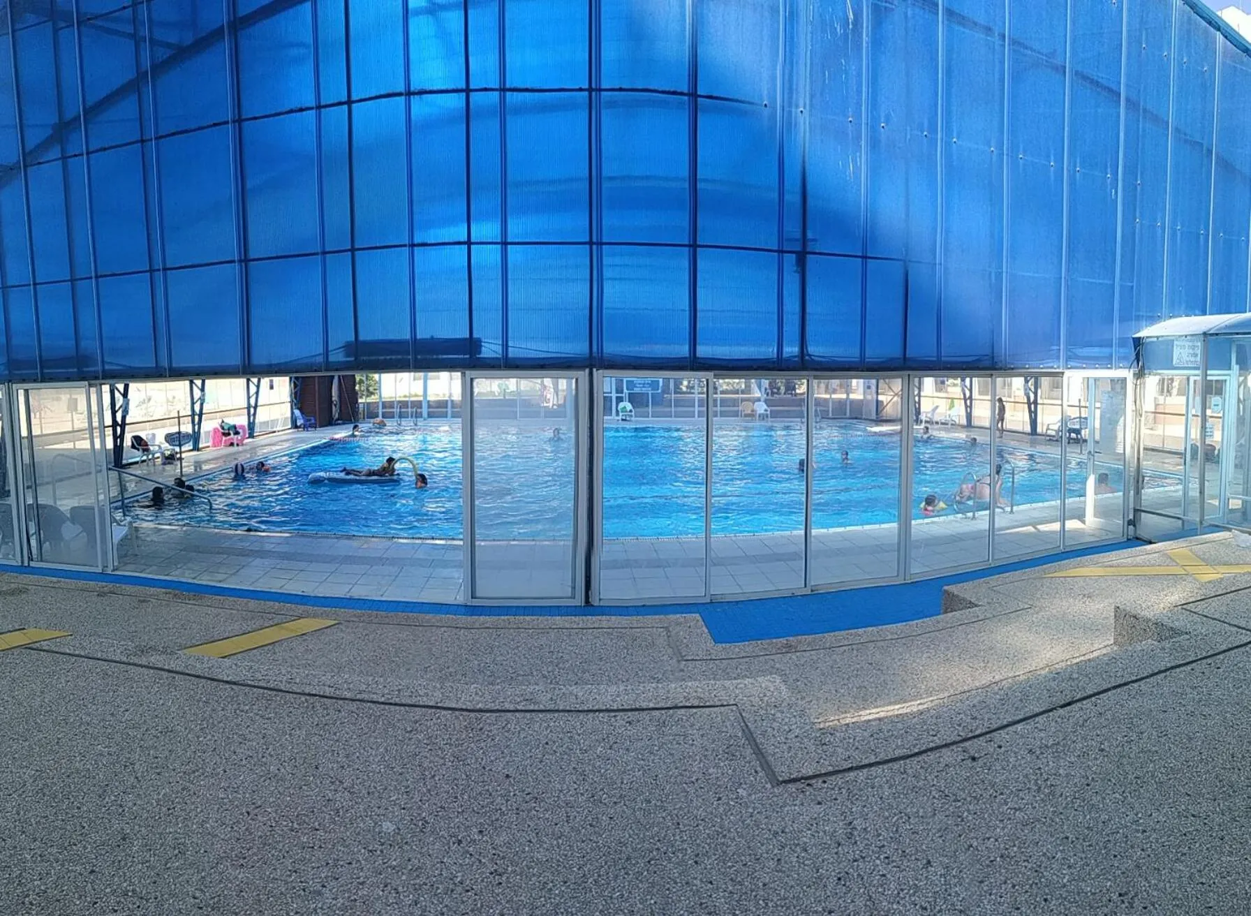 Hot Spring Bath in Apart Hotel TLV/Bat Yam Beach Front 1207