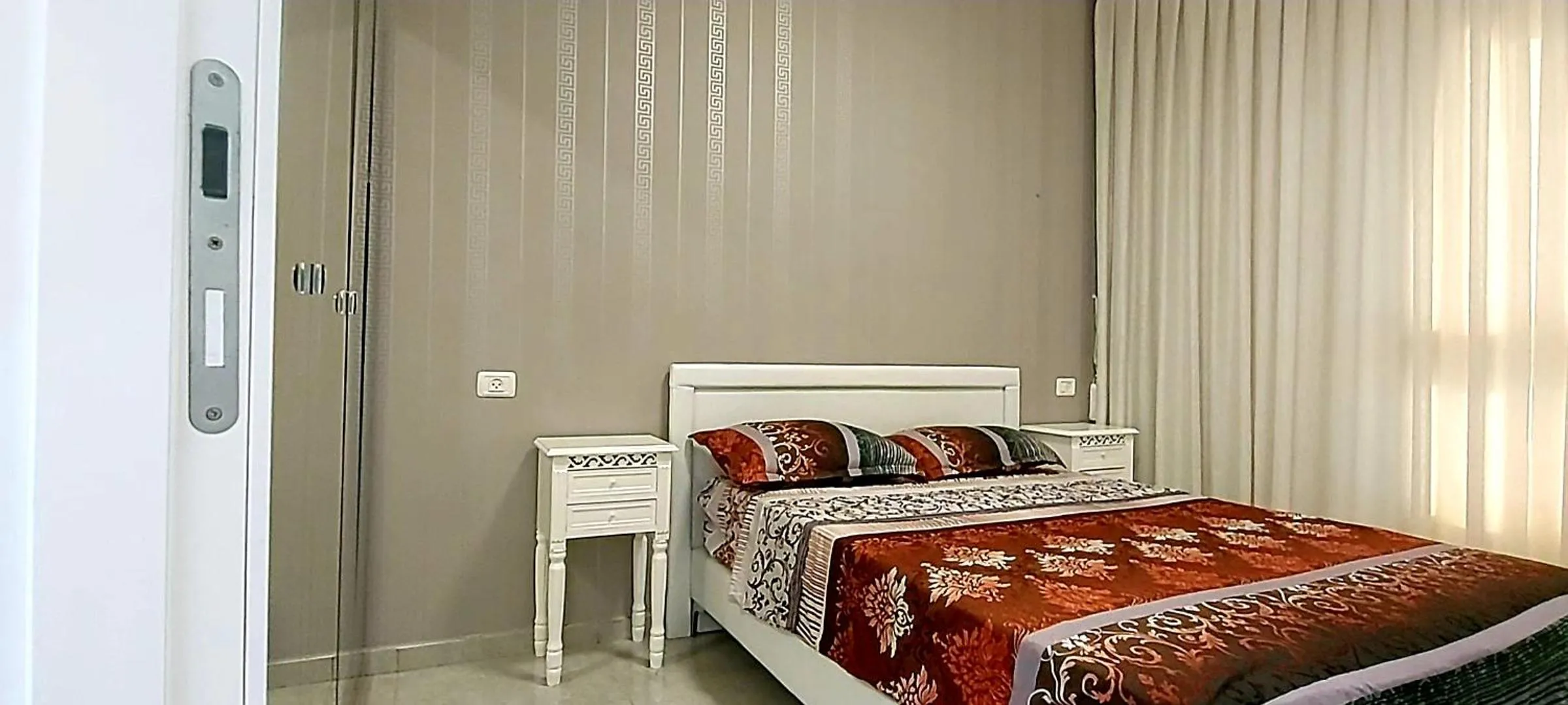 Bed in Apart Hotel TLV/Bat Yam Beach Front 1207