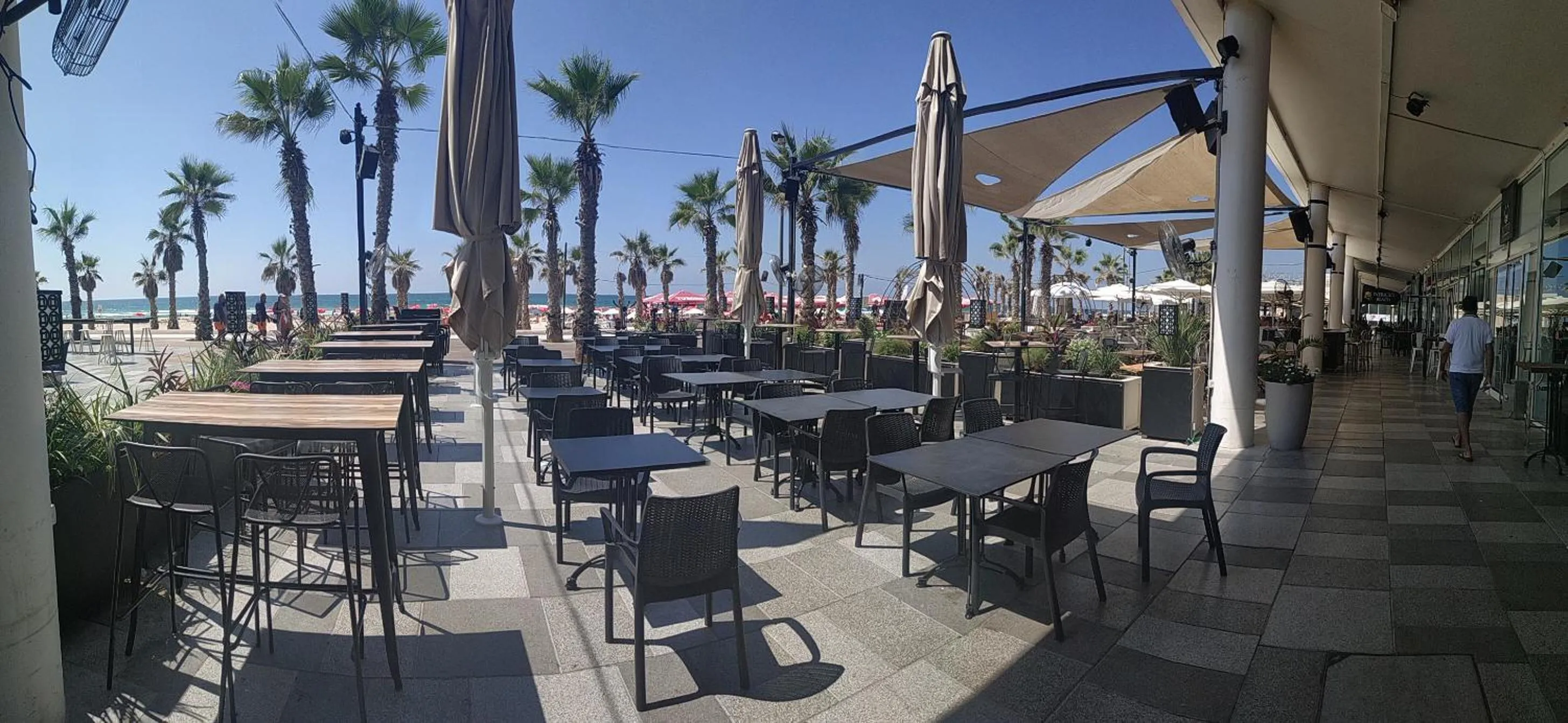 Property building in Apart Hotel TLV/Bat Yam Beach Front 1207