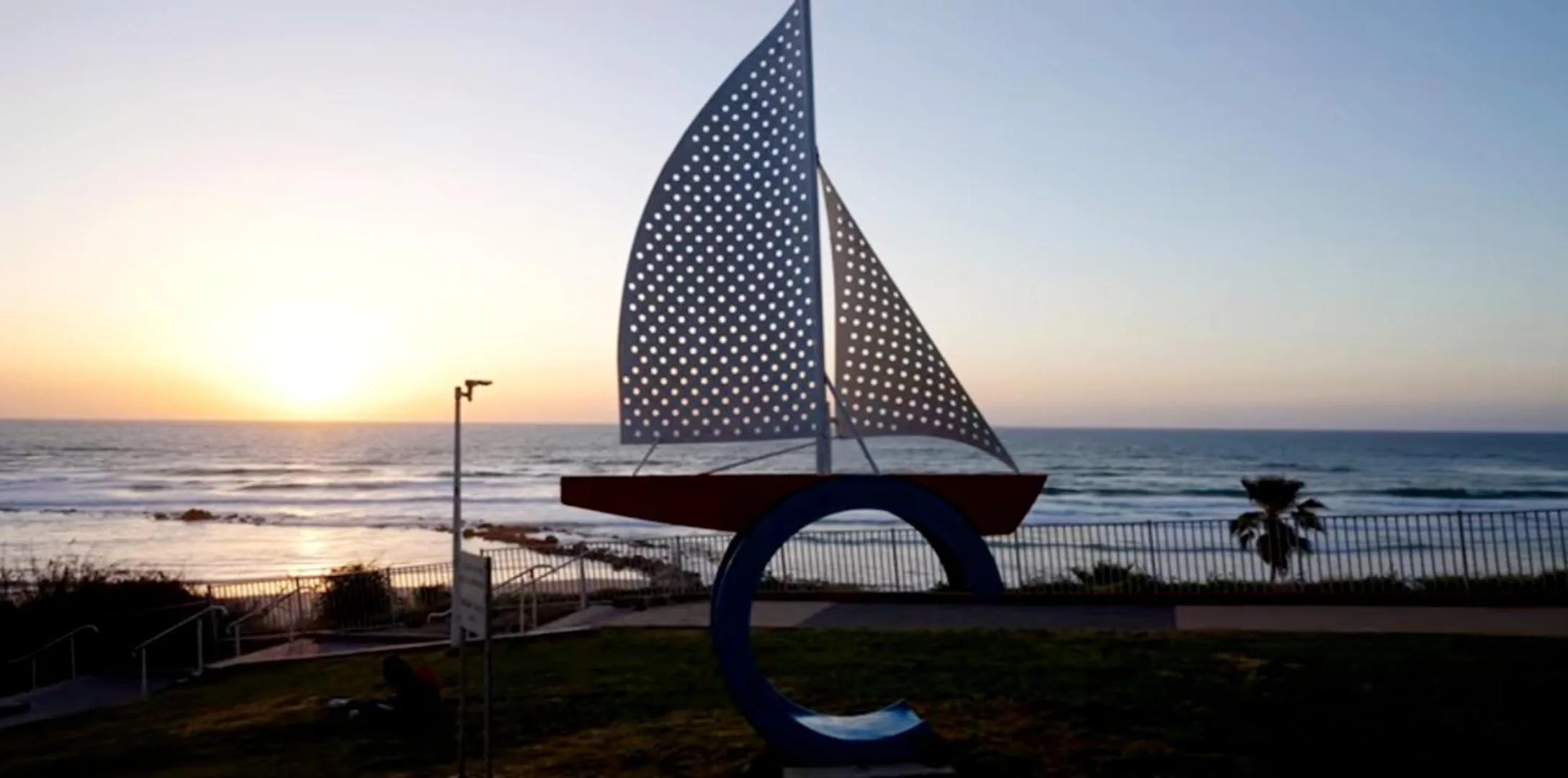 Hiking in Apart Hotel TLV/Bat Yam Beach Front 1207