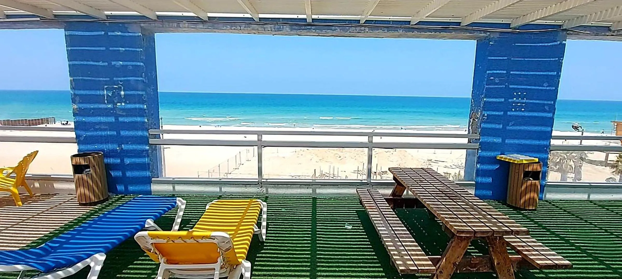 Balcony/Terrace in Apart Hotel TLV/Bat Yam Beach Front 1207