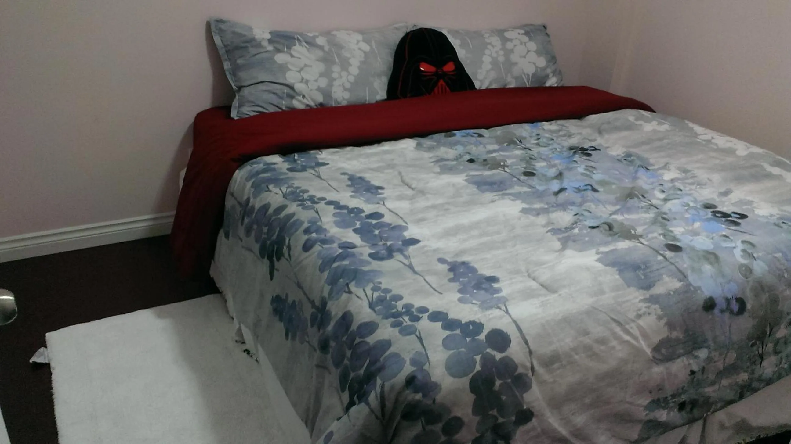 Bed in HB Guest Home 5