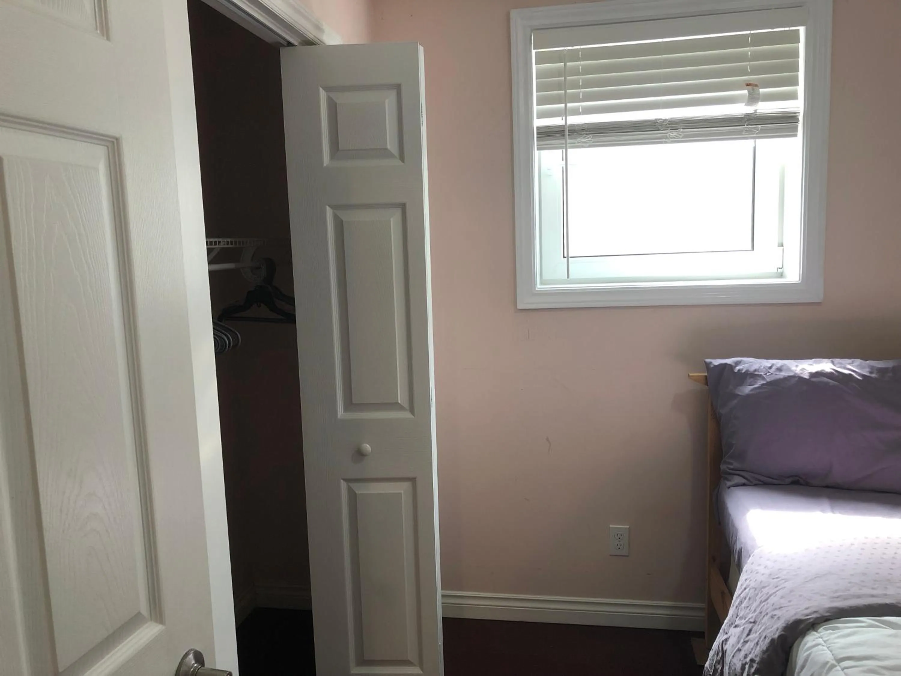 Bed in HB Guest Home 5