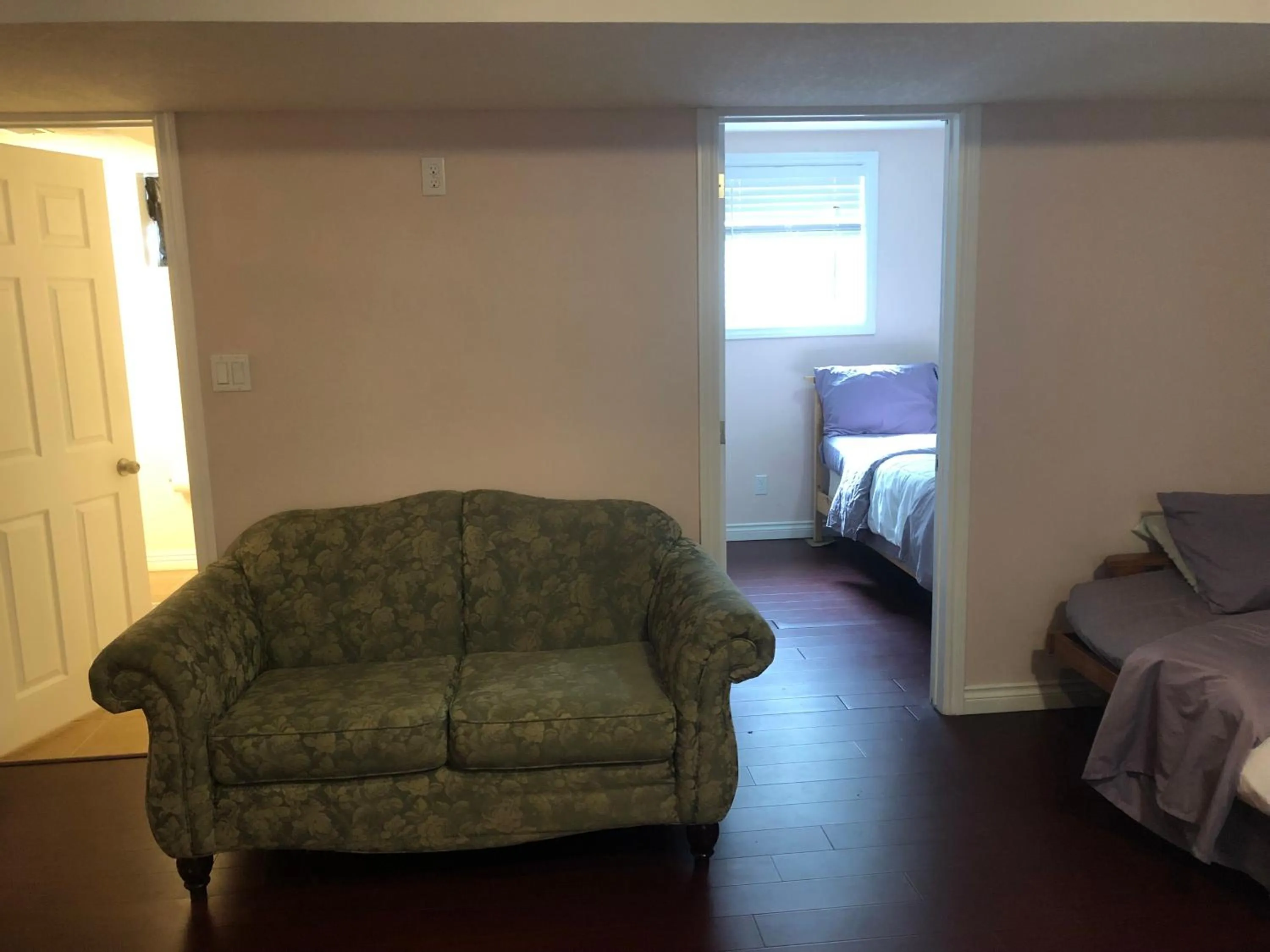 Bed in HB Guest Home 5