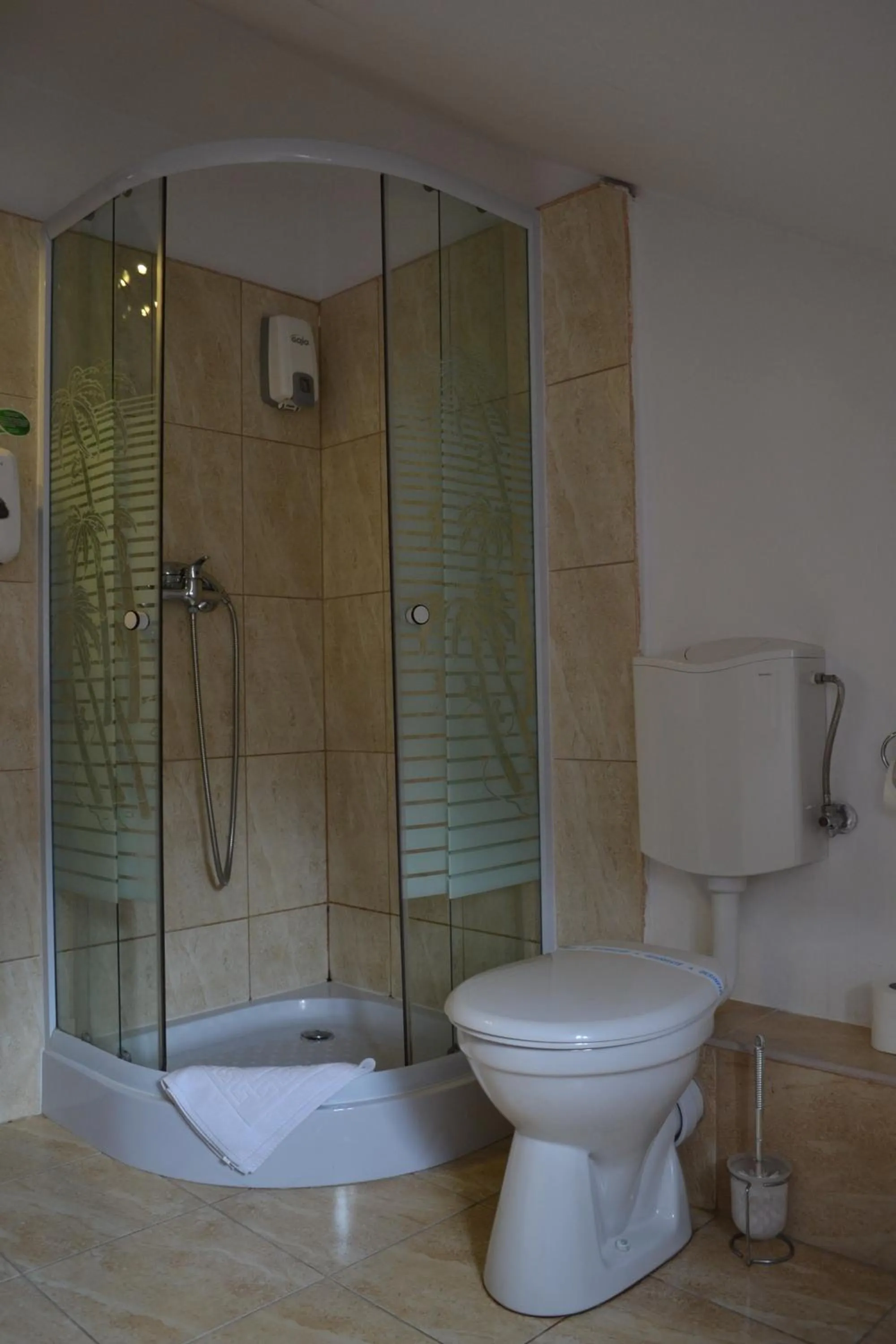 Bathroom in CHIC CITY Rooms