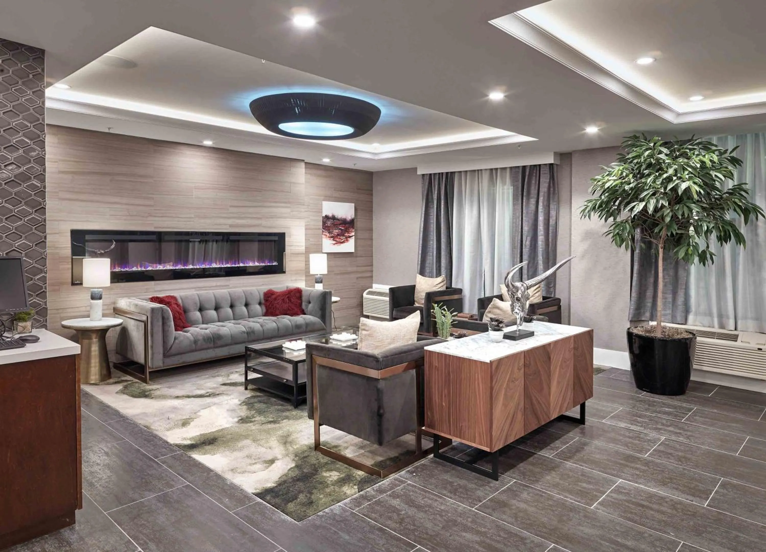 Decorative detail in Sandman Signature Plano-Frisco Hotel