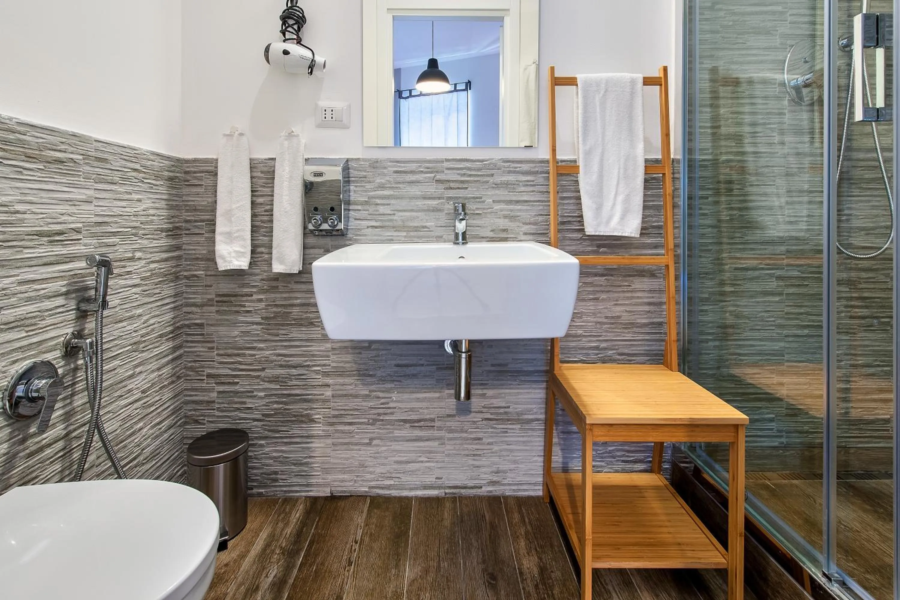 Bathroom in SmooRoomS Roma Ostiense