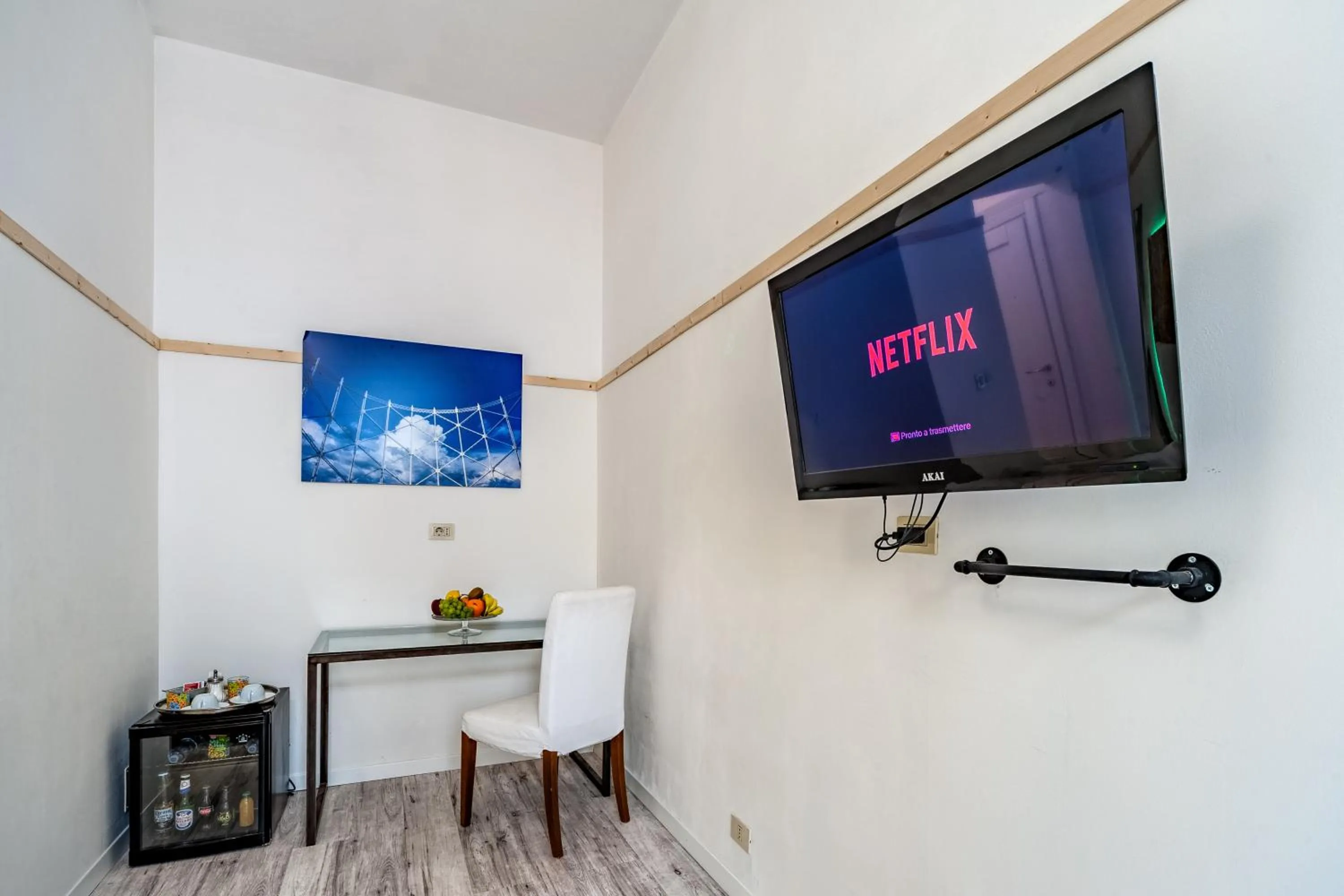 TV and multimedia in SmooRoomS Roma Ostiense