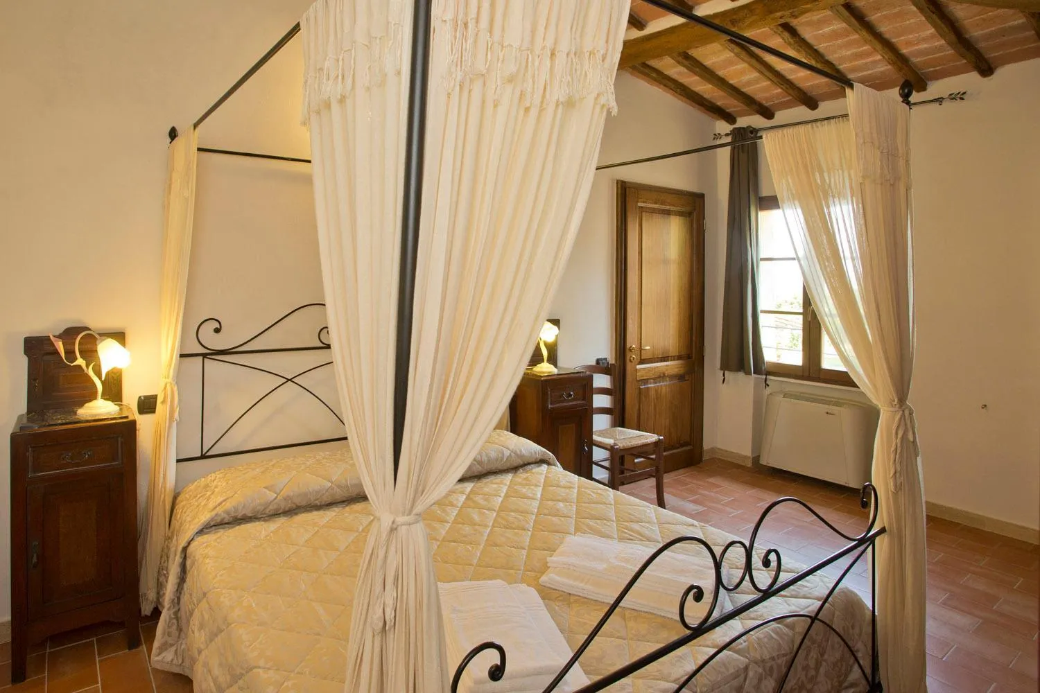 Bed in Villa Brignole