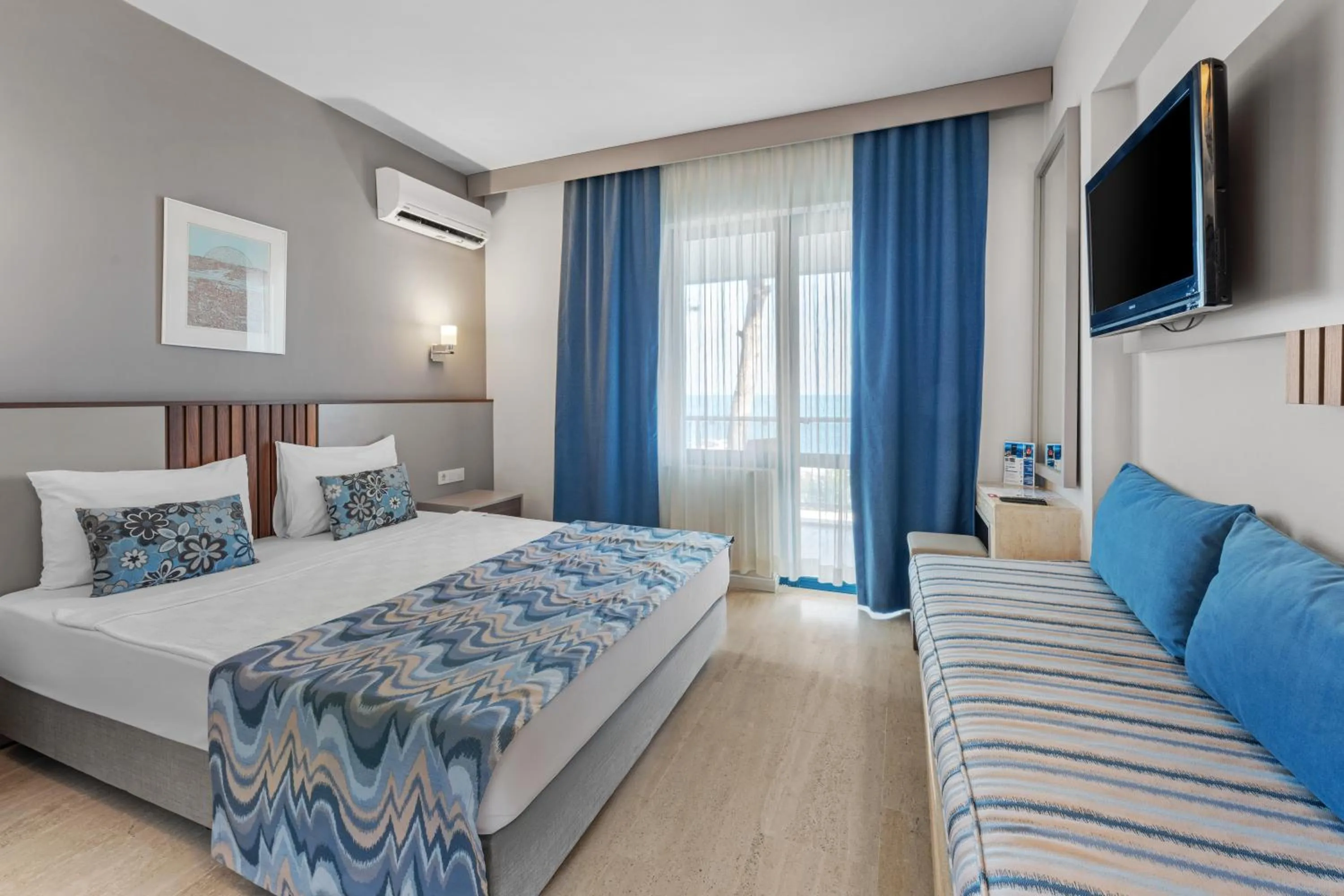 Bed in Club Hotel Rama