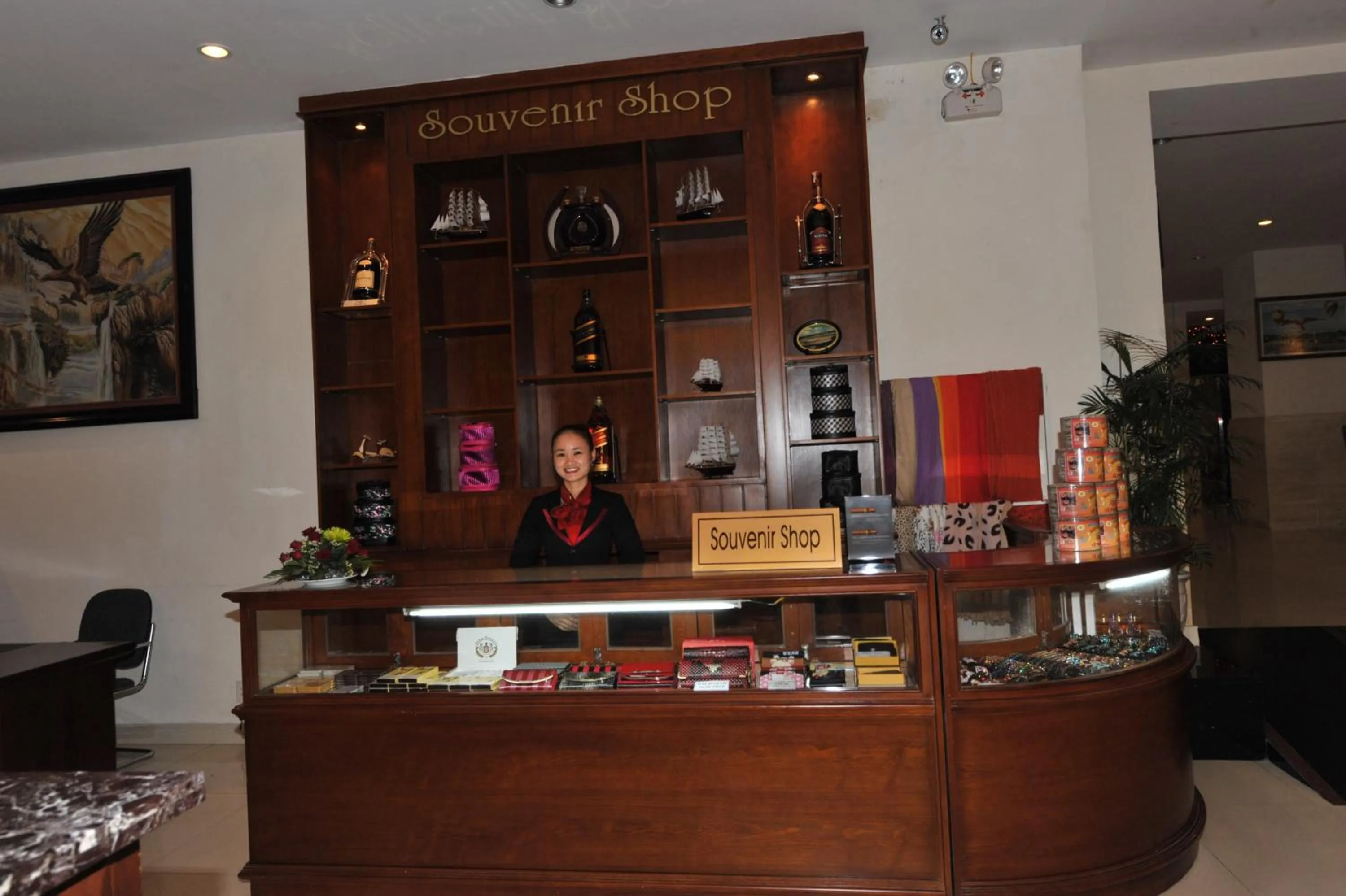 On-site shops in Sai Gon Kim Lien Hotel Vinh City