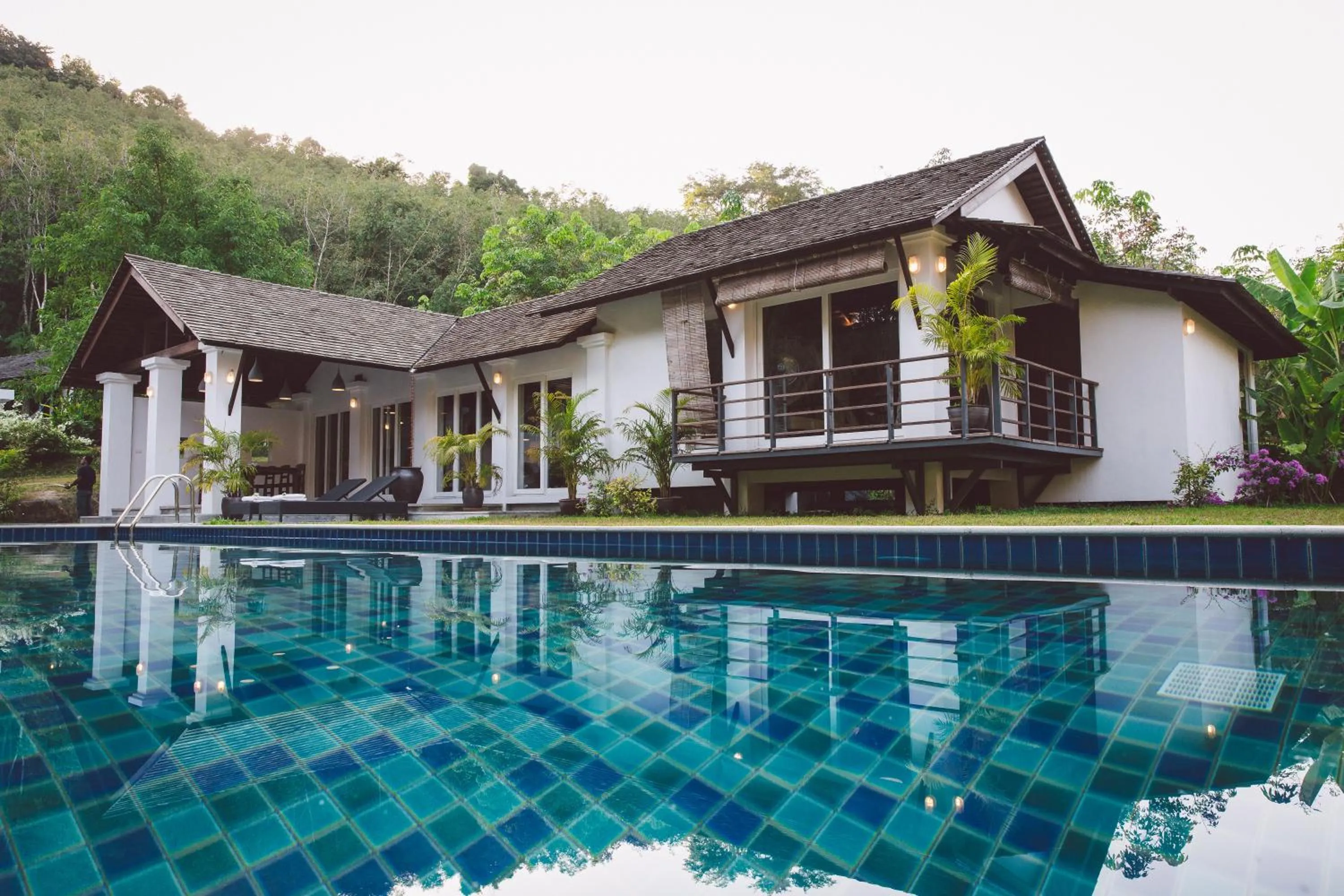 Photo of the whole room in Koyao Bay Pavilions - Beach Resort and Pool Villas