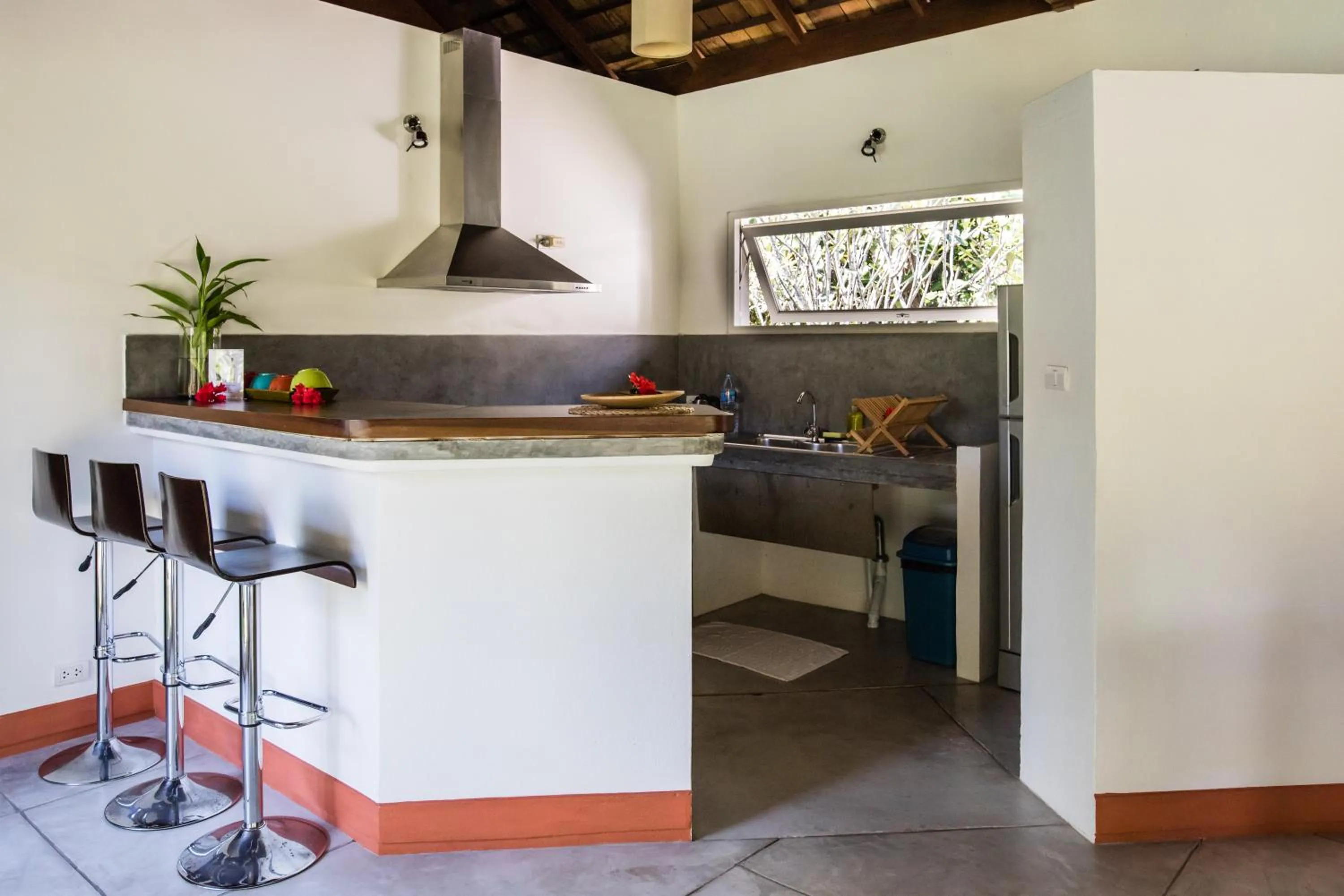 Kitchen or kitchenette in Koyao Bay Pavilions - Beach Resort and Pool Villas