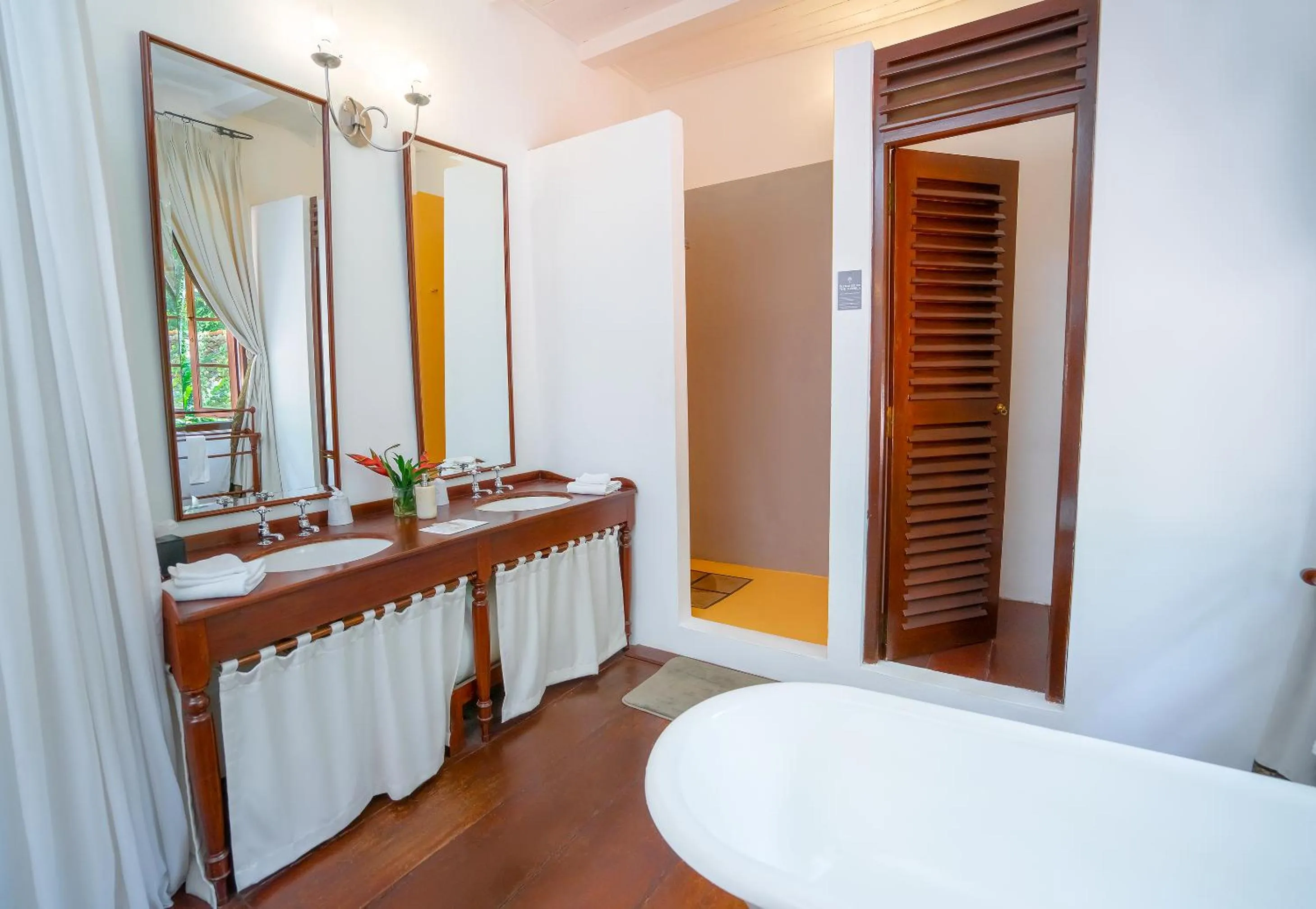 Shower in Adigars Manor