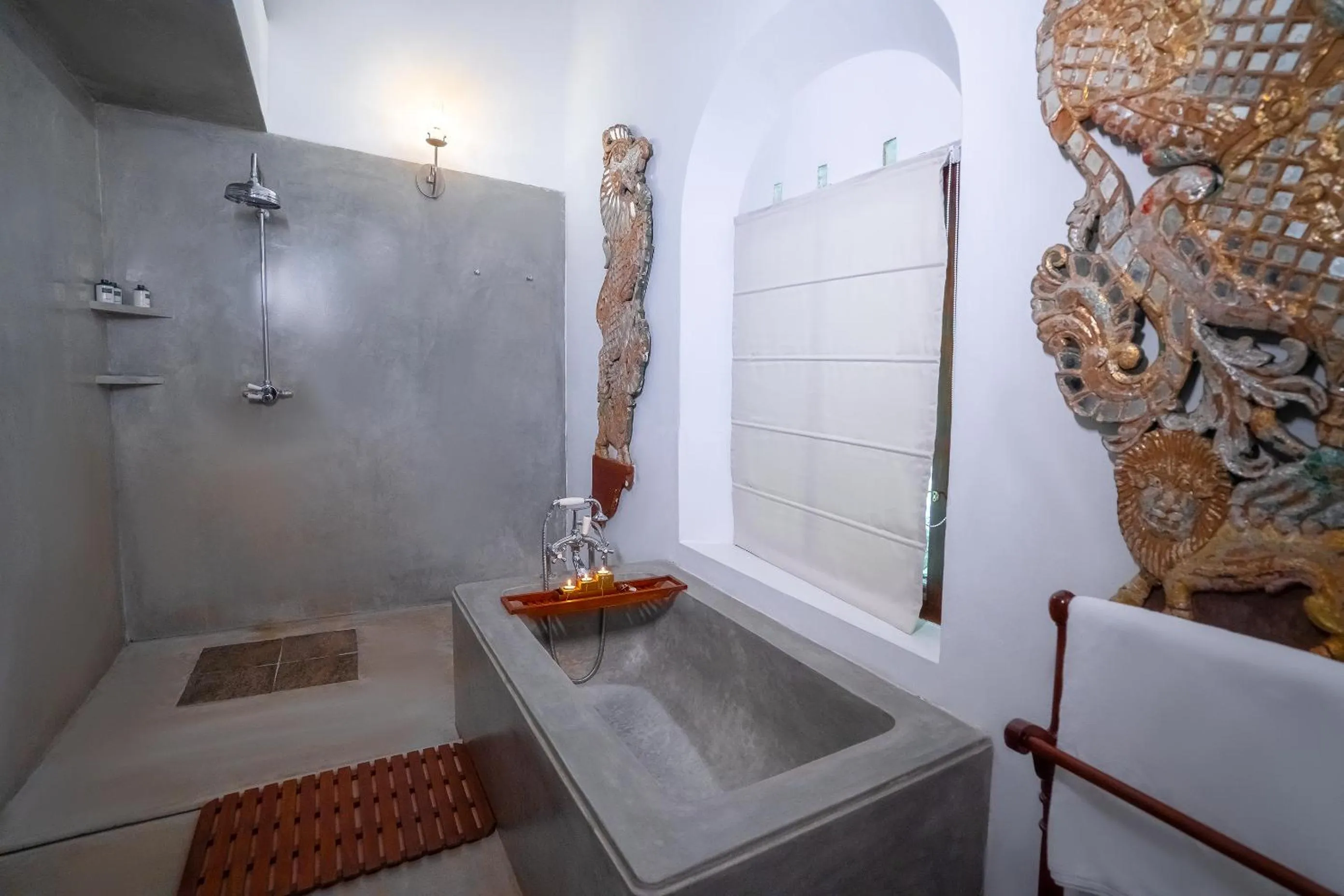 Bathroom in Adigars Manor