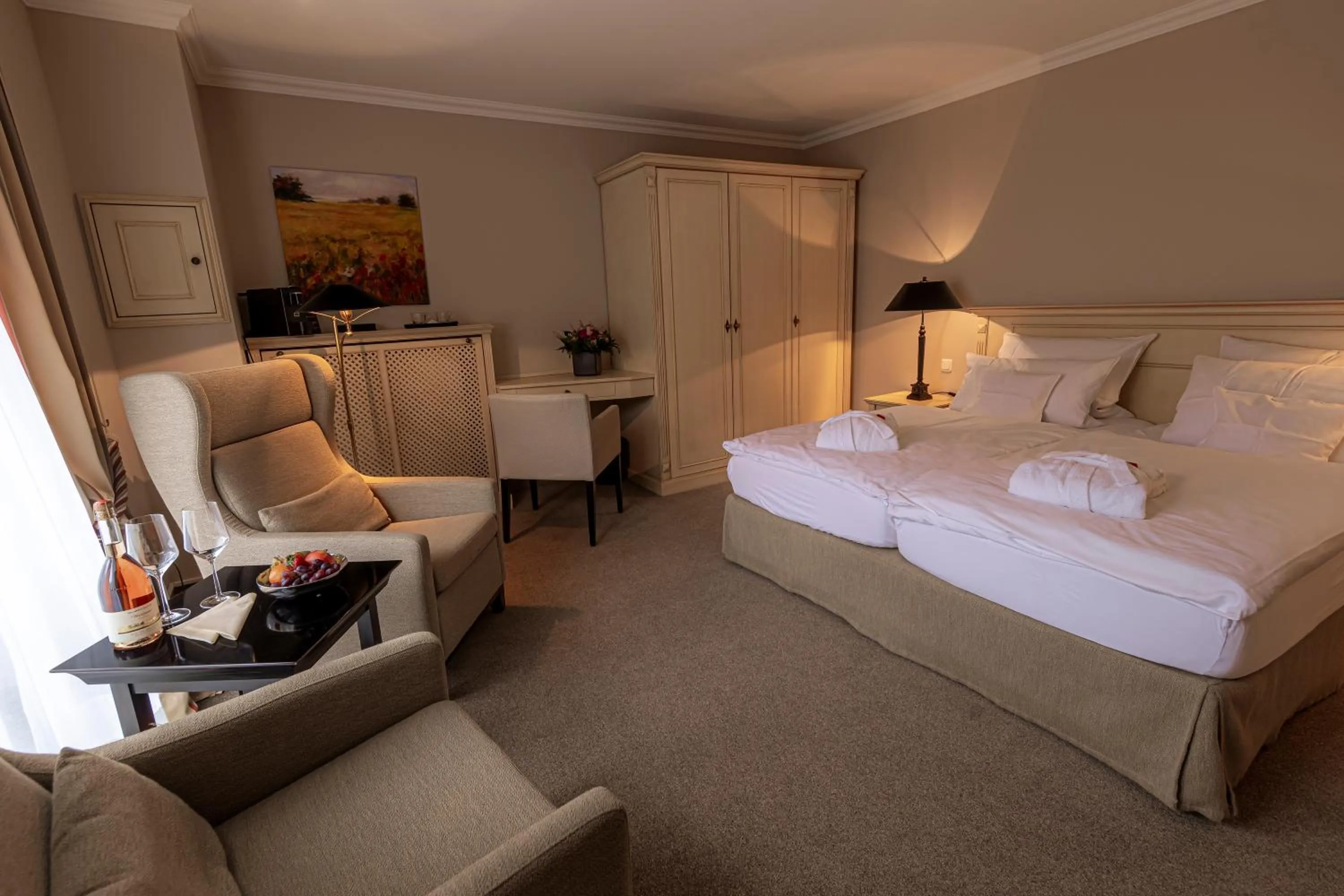 Photo of the whole room in Strandhotel Fontana