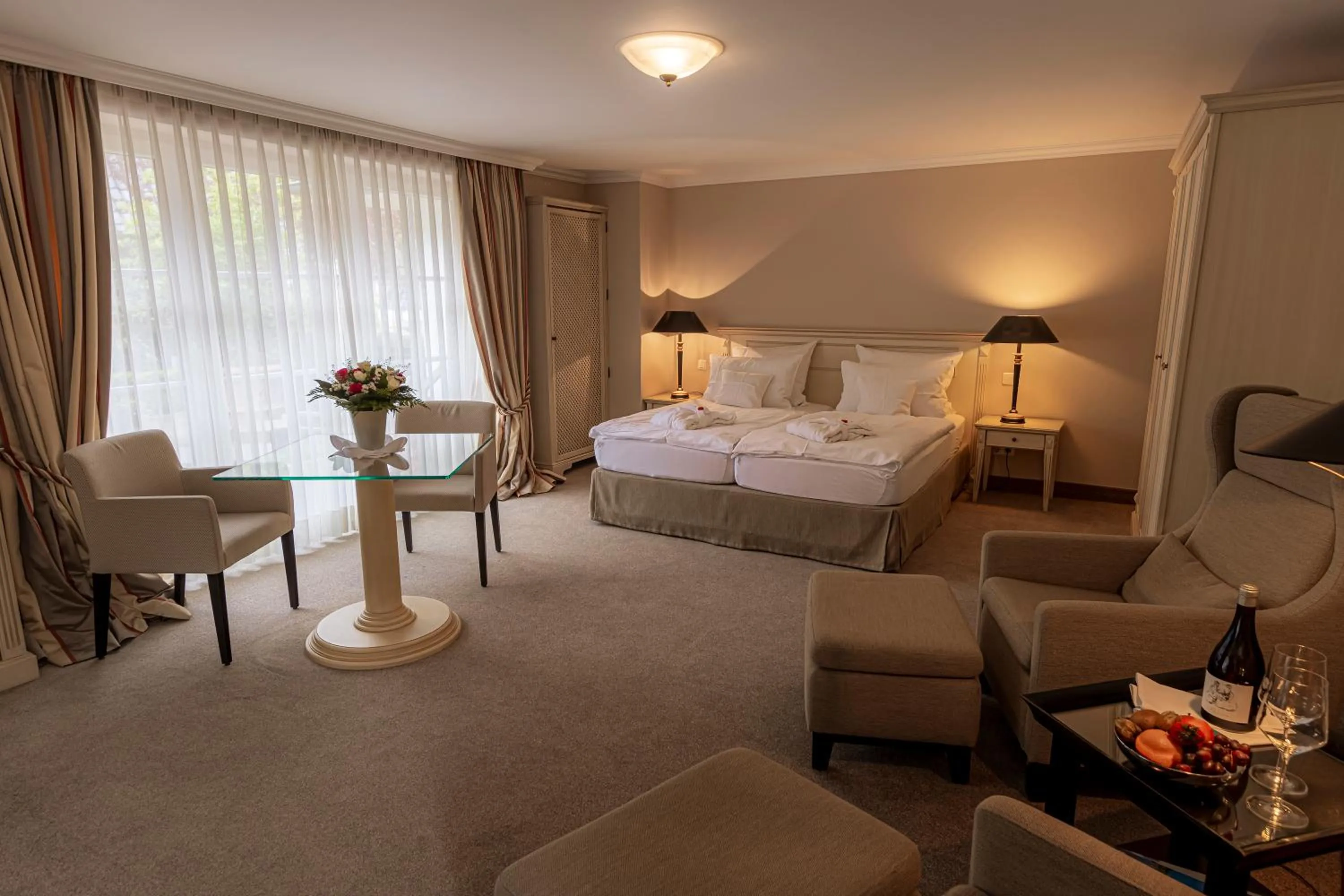 Photo of the whole room in Strandhotel Fontana