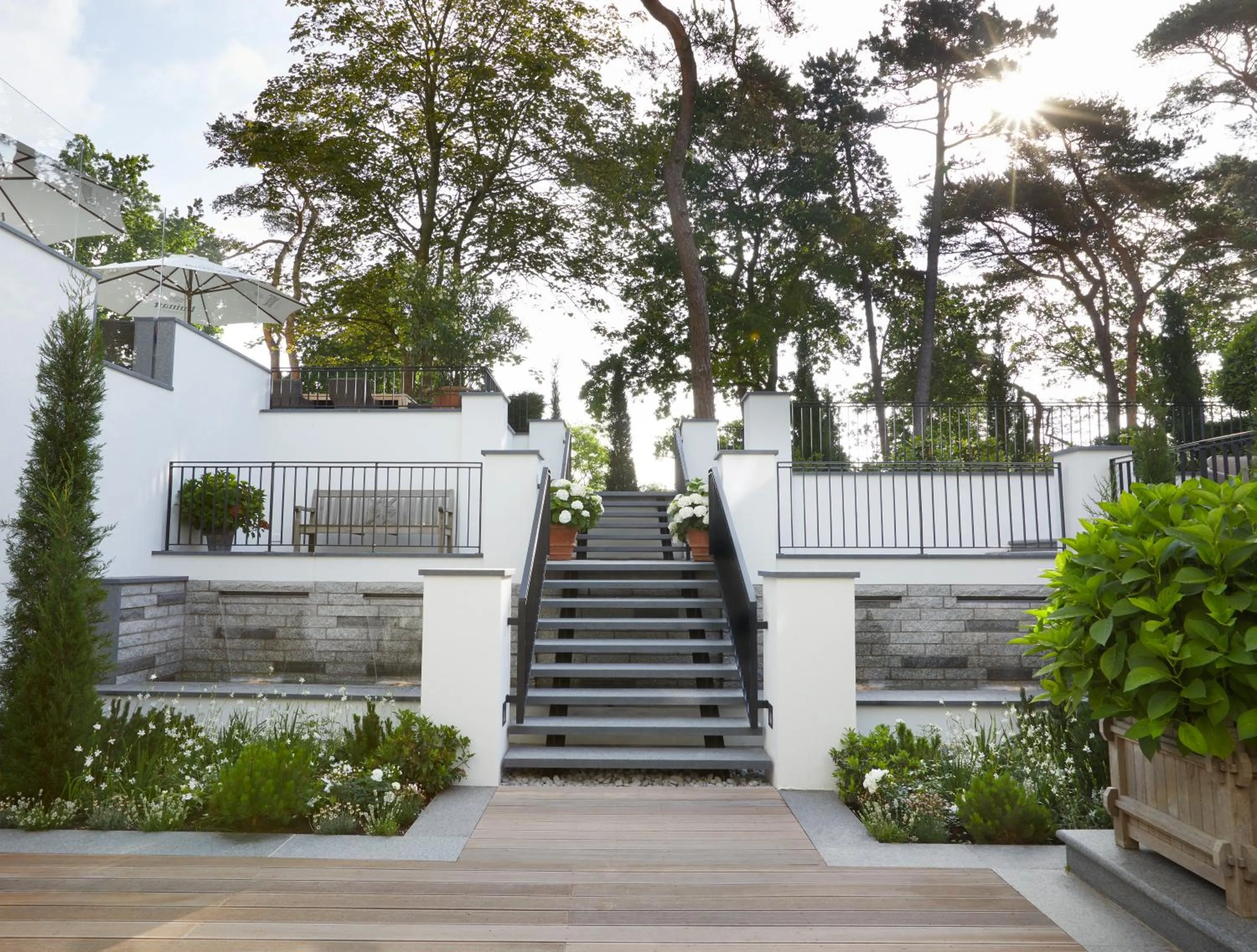 Patio in Strandhotel Fontana