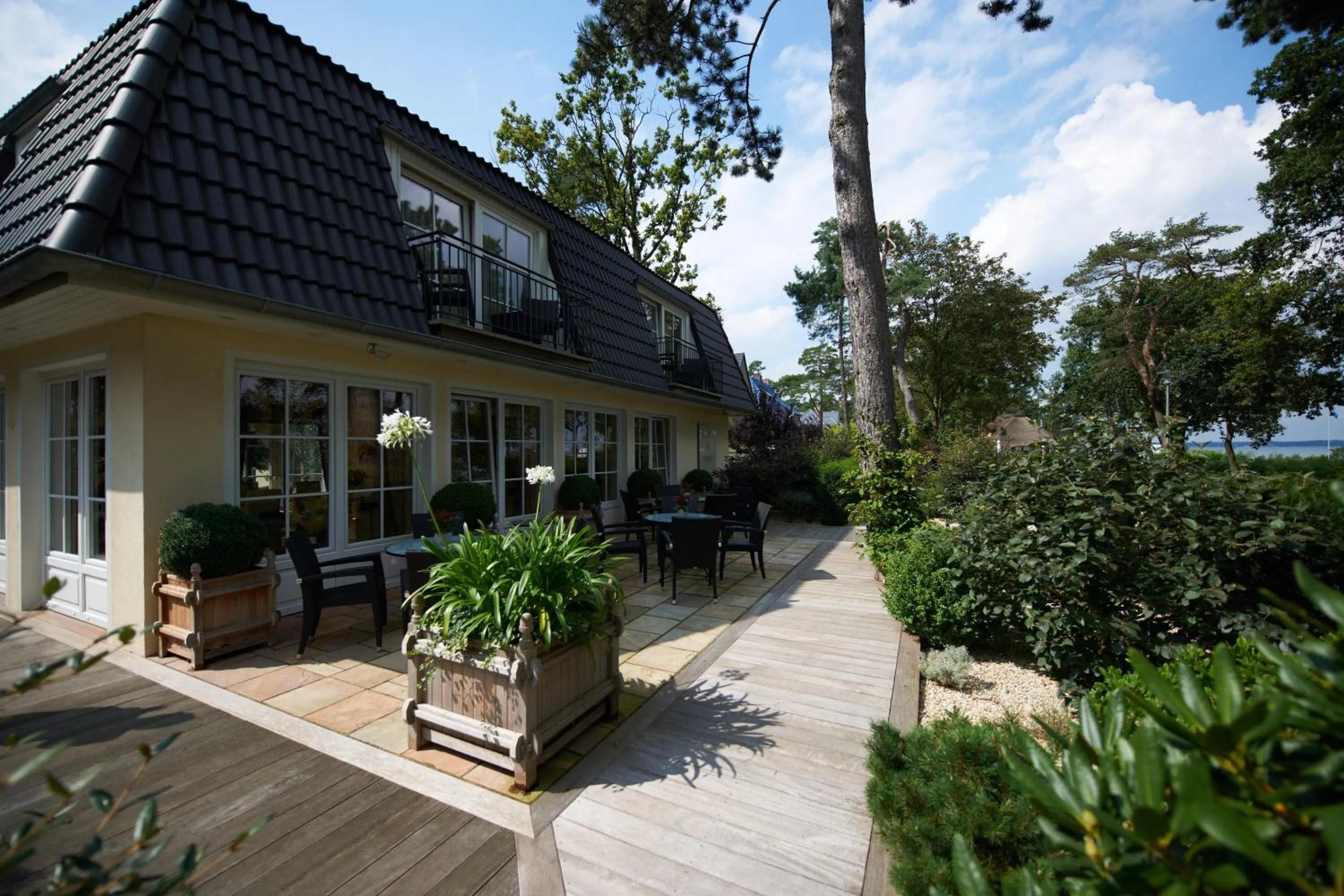 Property building in Strandhotel Fontana