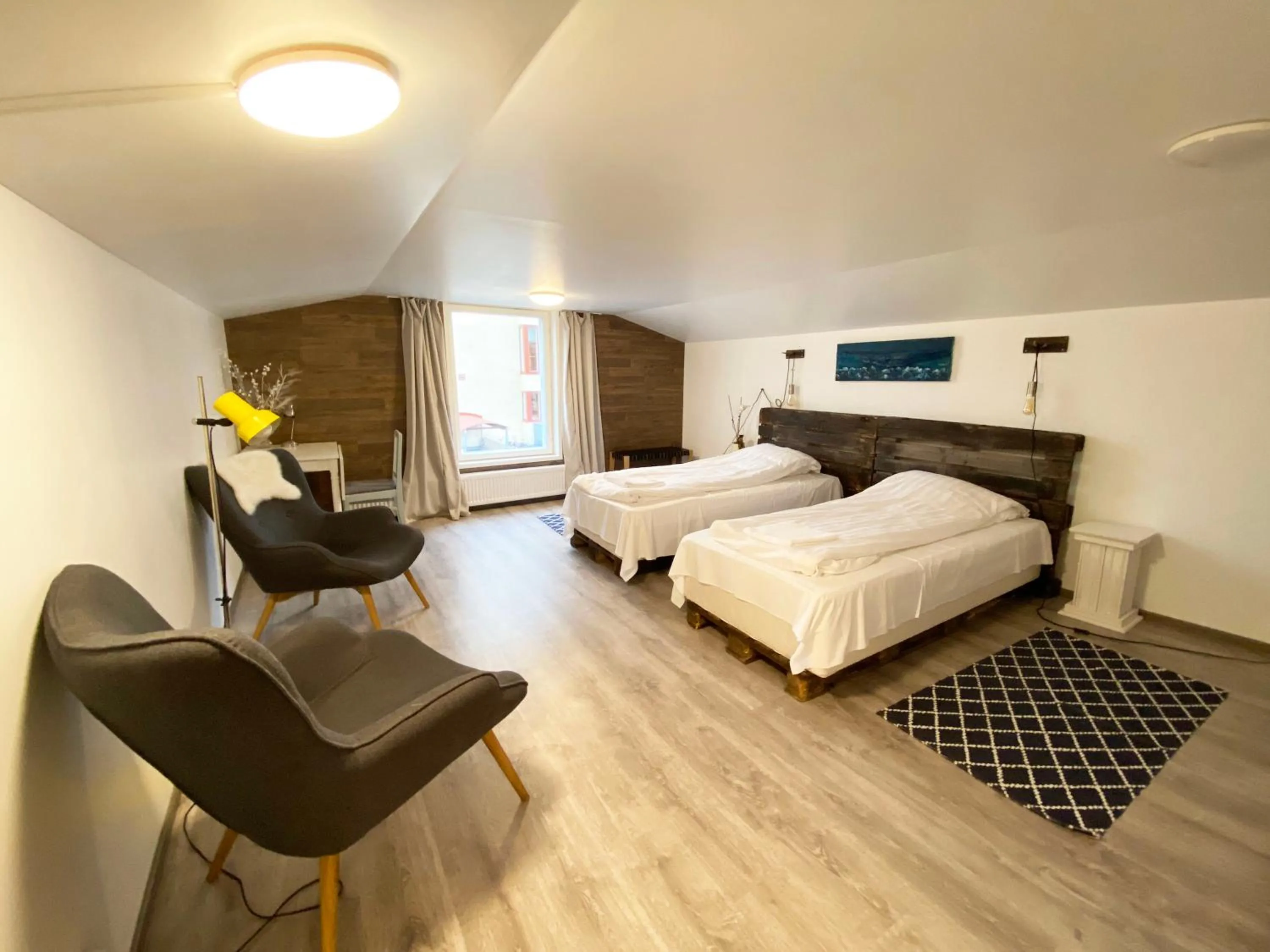 Bedroom, Bed in LAURI Historical Log House Manor