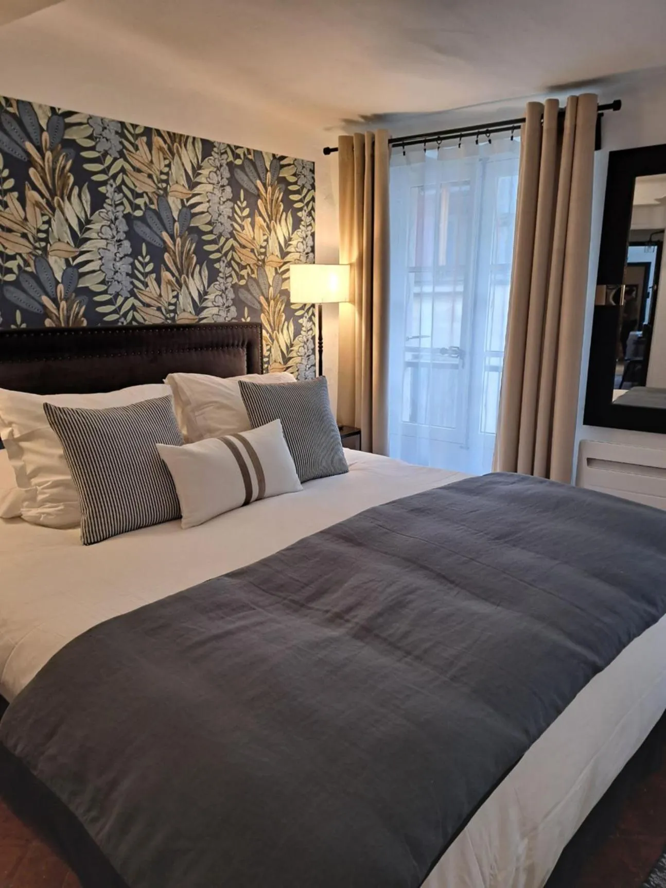 Bed in Hôtel Le Patio de Sophie