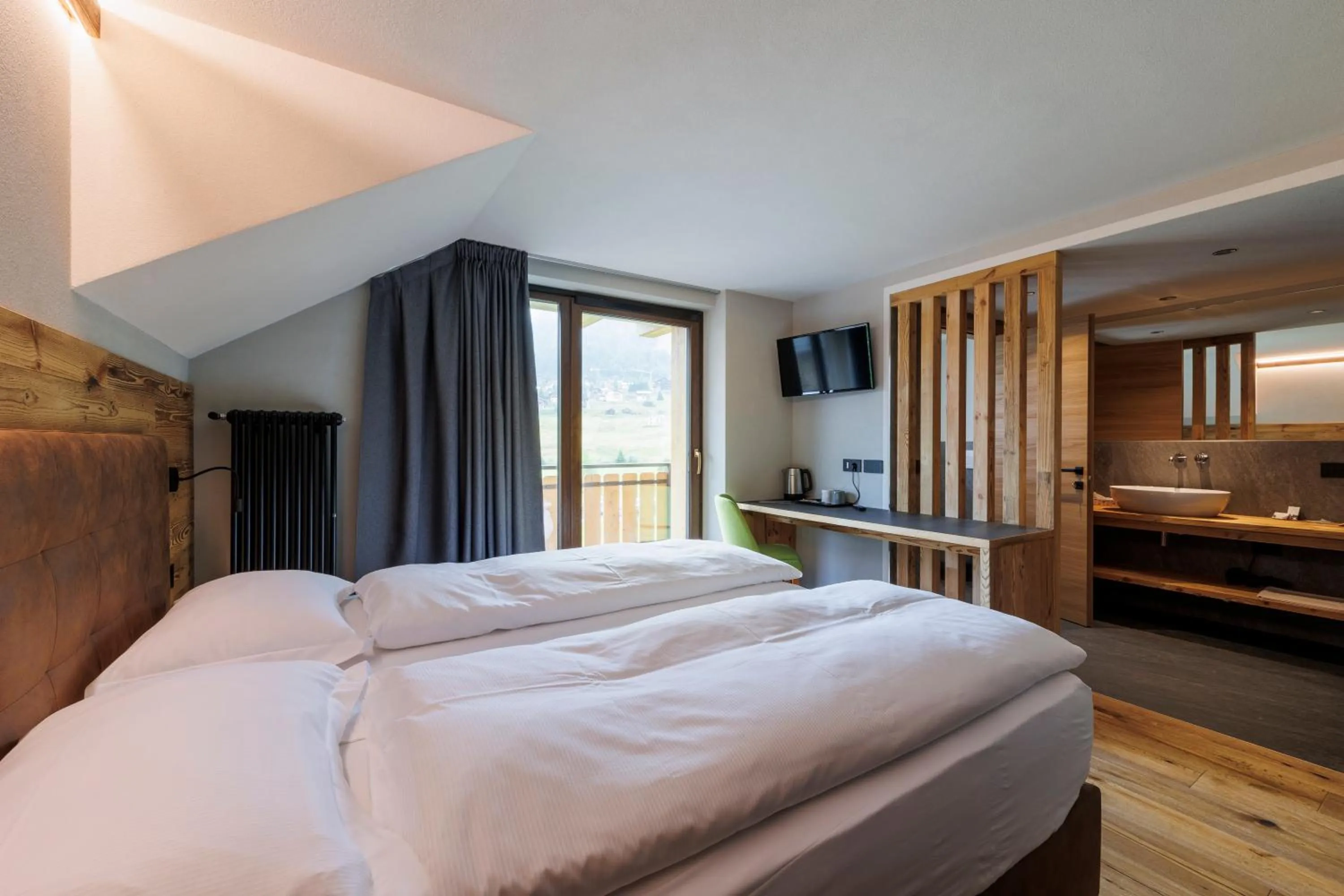 Photo of the whole room, Bed in Steinbock B&B - Apartaments