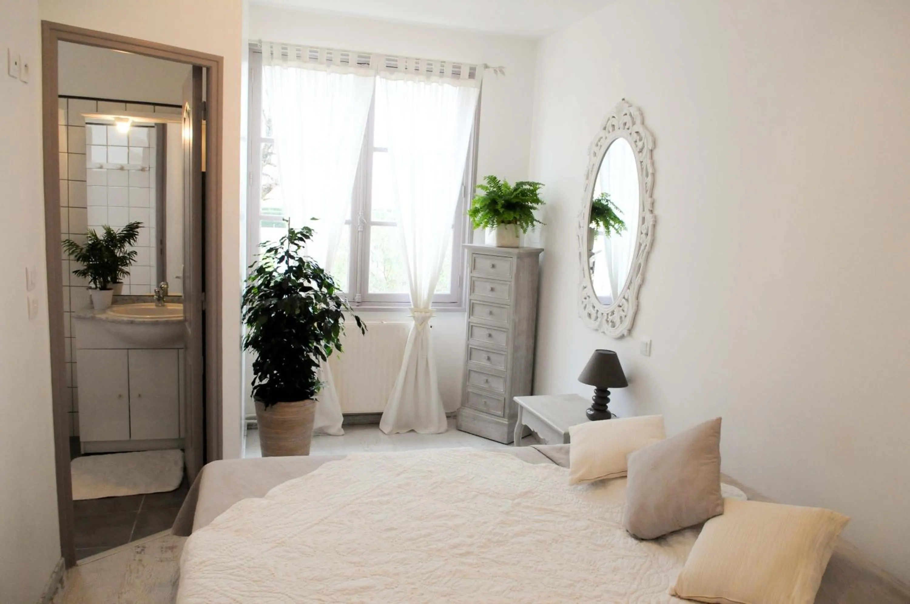 Bedroom, Bed in Domaine de Saint Palais