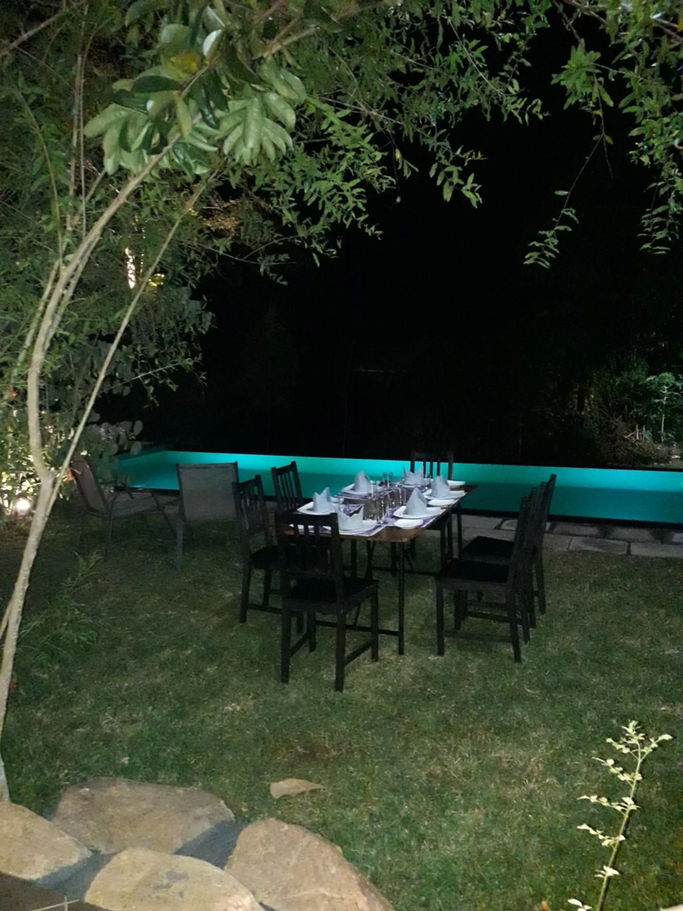 Restaurant/places to eat in Vimanra Udawalawa