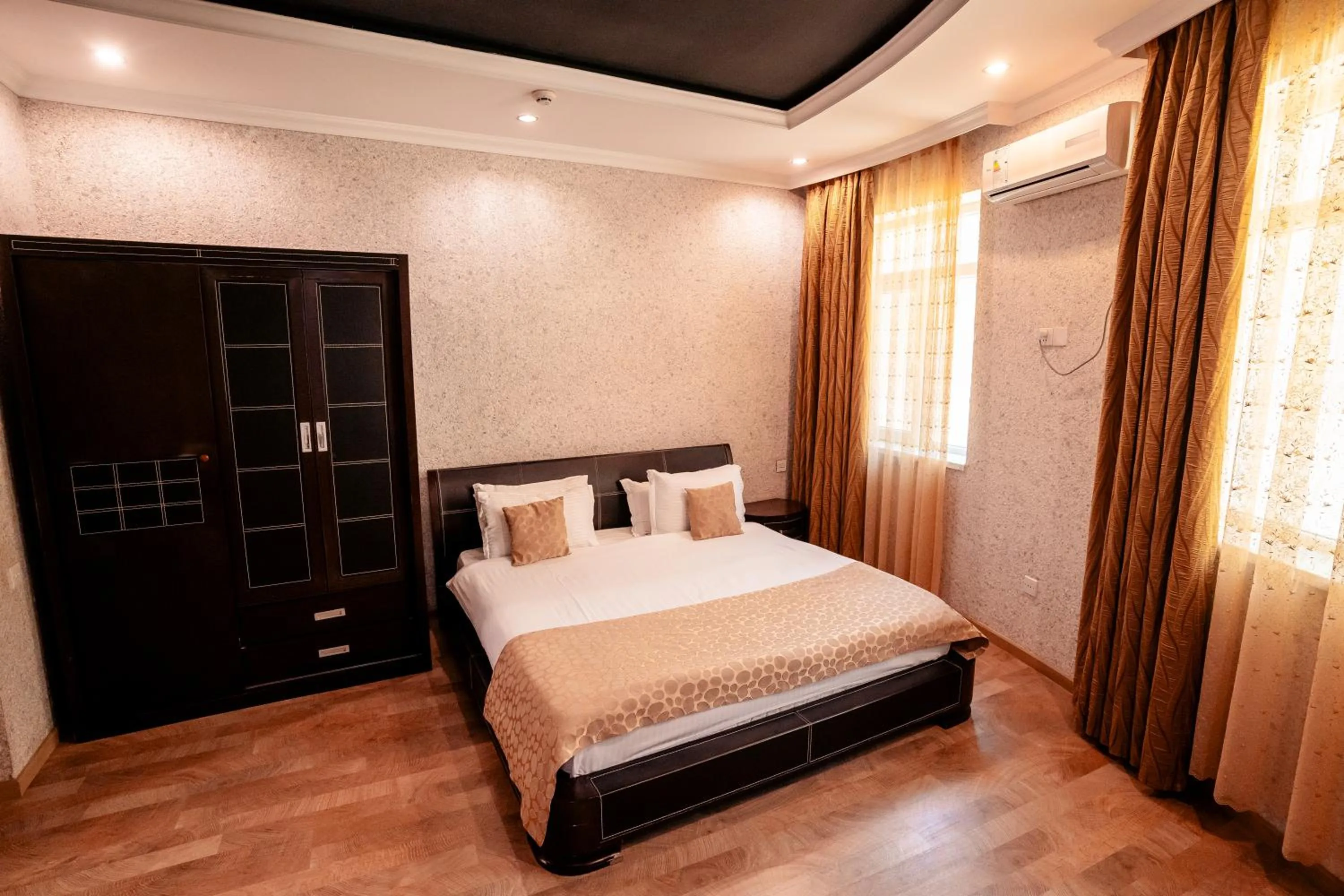 Bed in Panorama Villa Lux Hotel