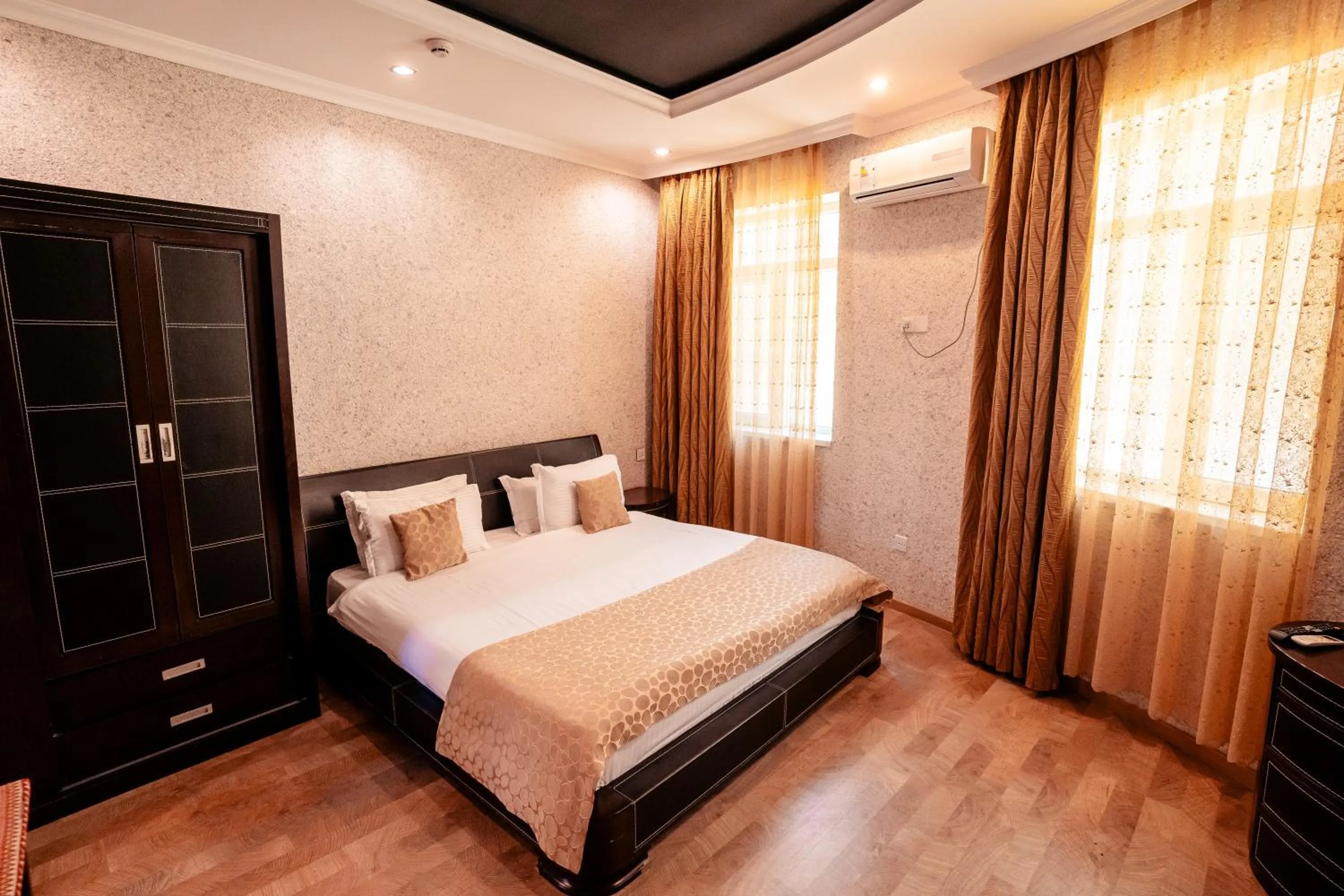 Bed in Panorama Villa Lux Hotel