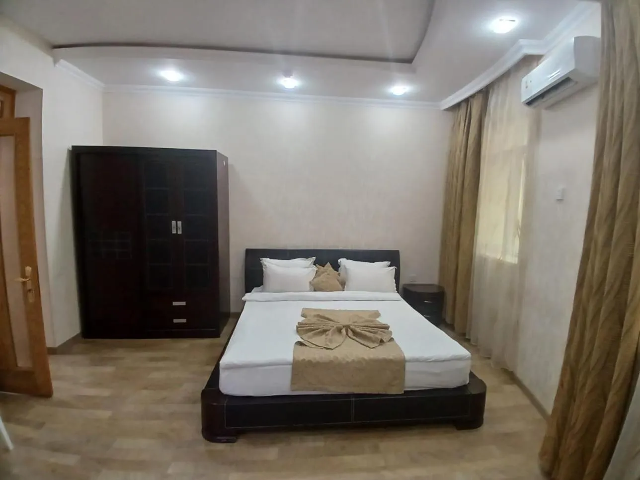 Bed in Panorama Villa Lux Hotel