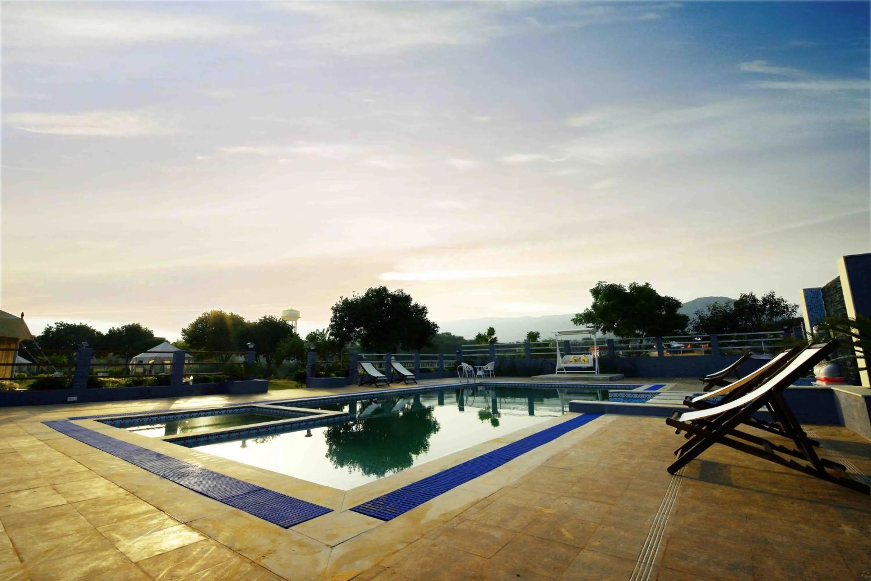 Swimming pool in Rawai Luxury Tents Pushkar