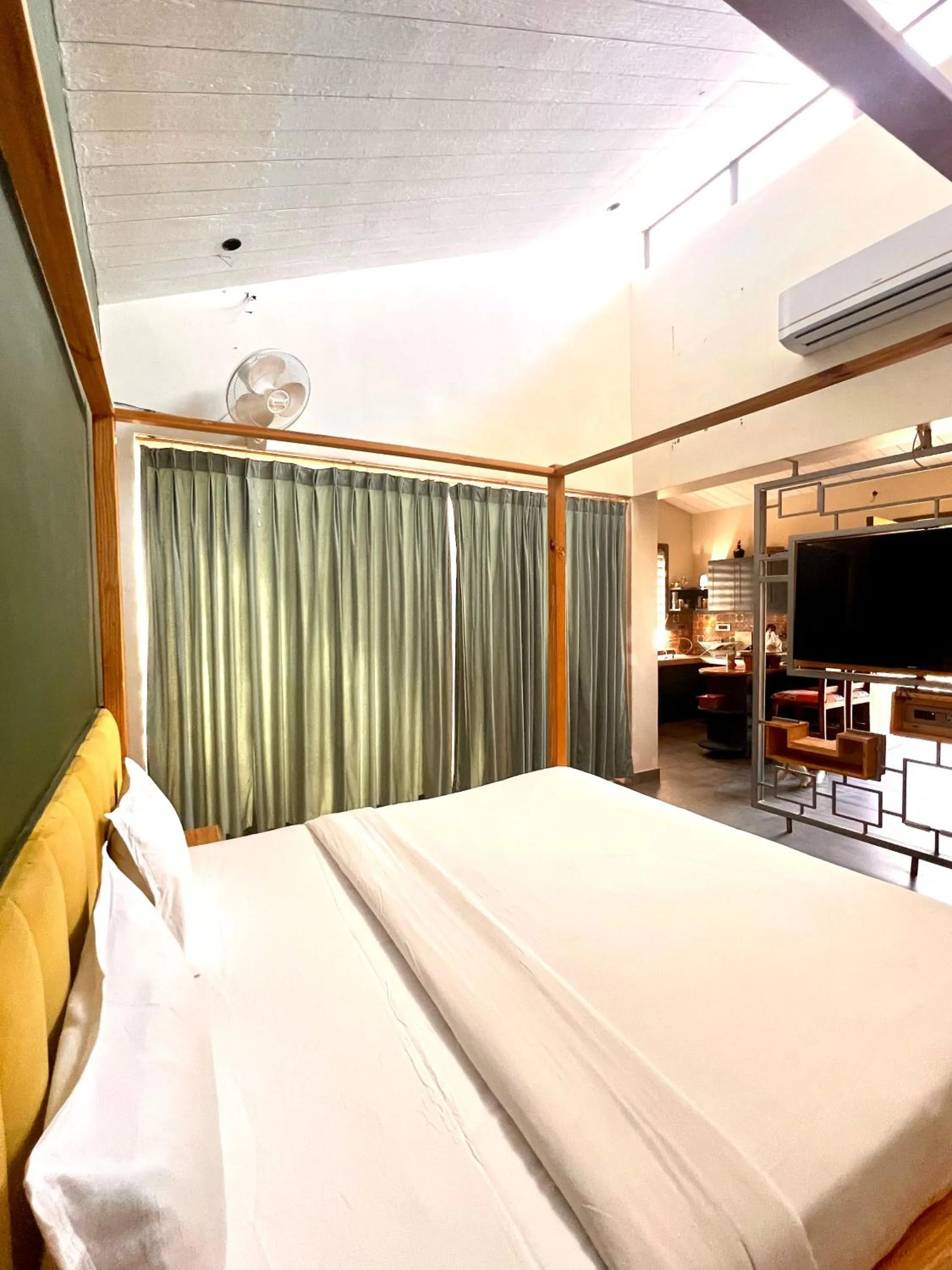 Bedroom, Bed in Rawai Luxury Tents Pushkar