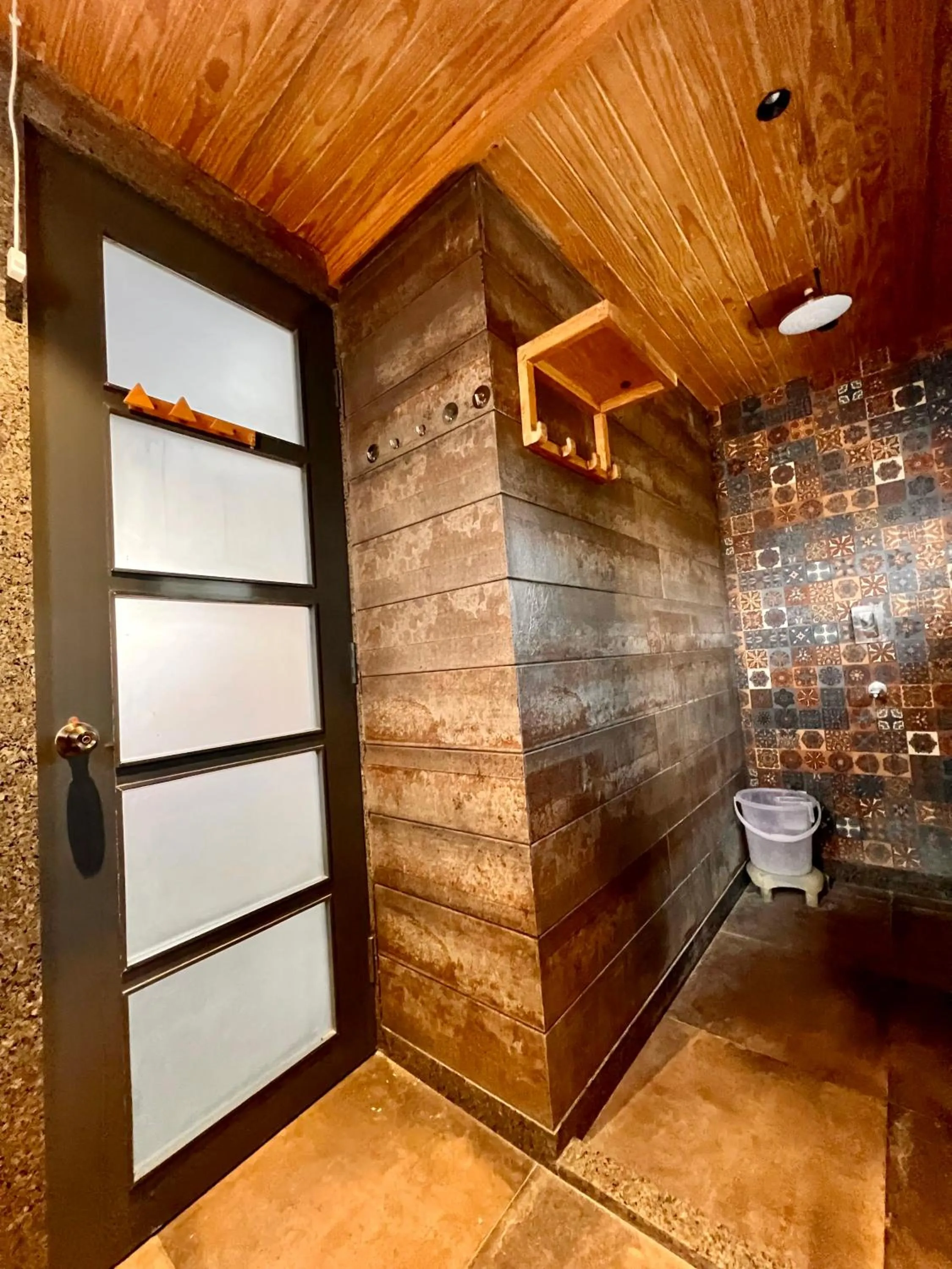 Shower in Rawai Luxury Tents Pushkar