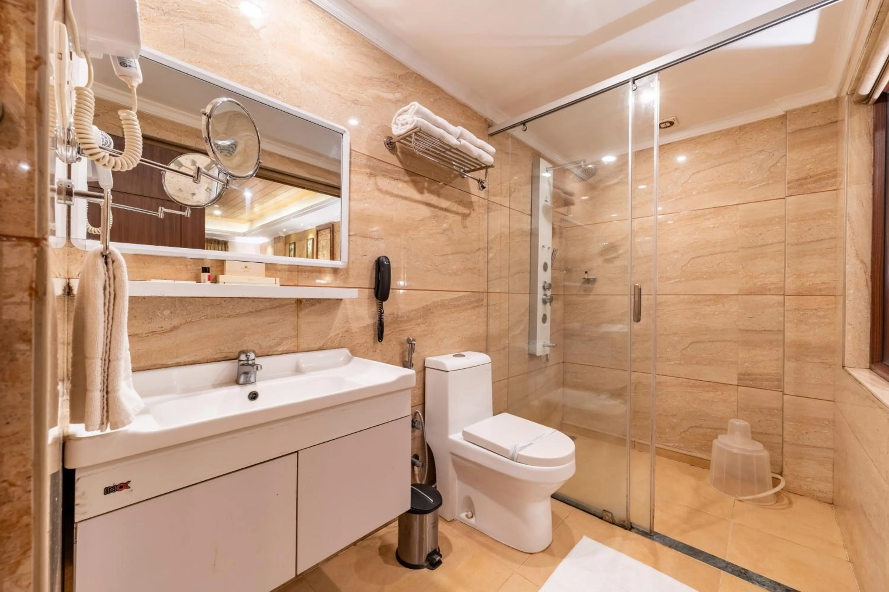 Crown Valley Thekkady