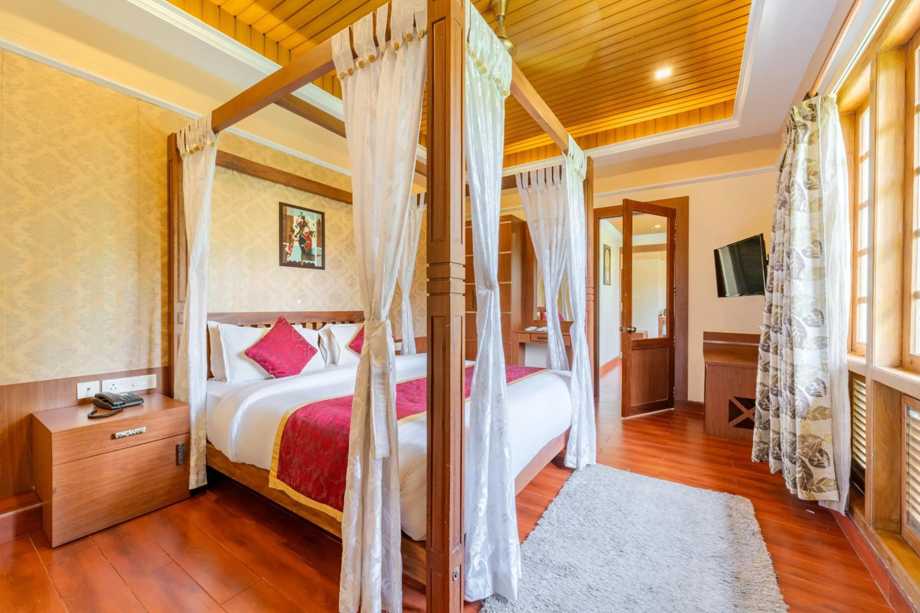 Bed in Crown Valley Thekkady