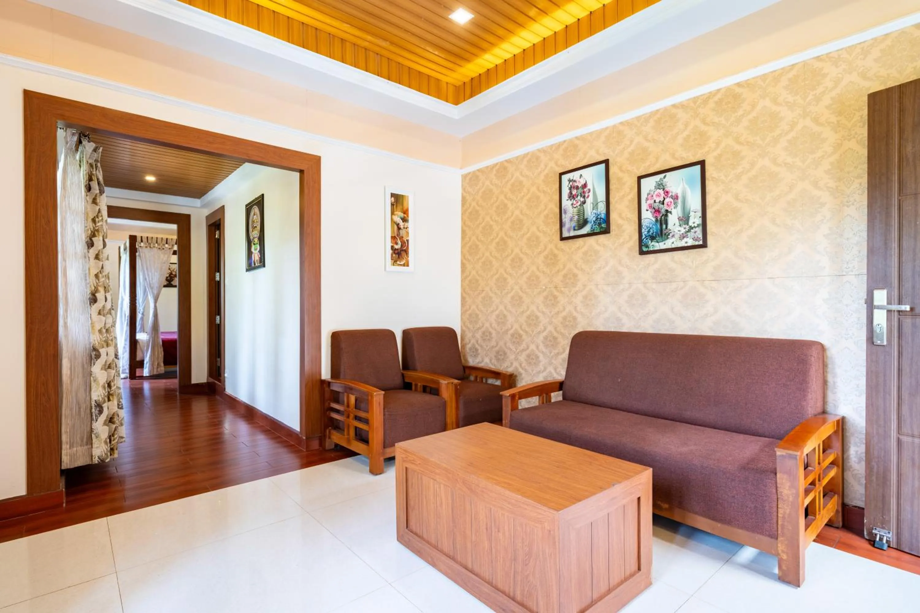 Crown Valley Thekkady