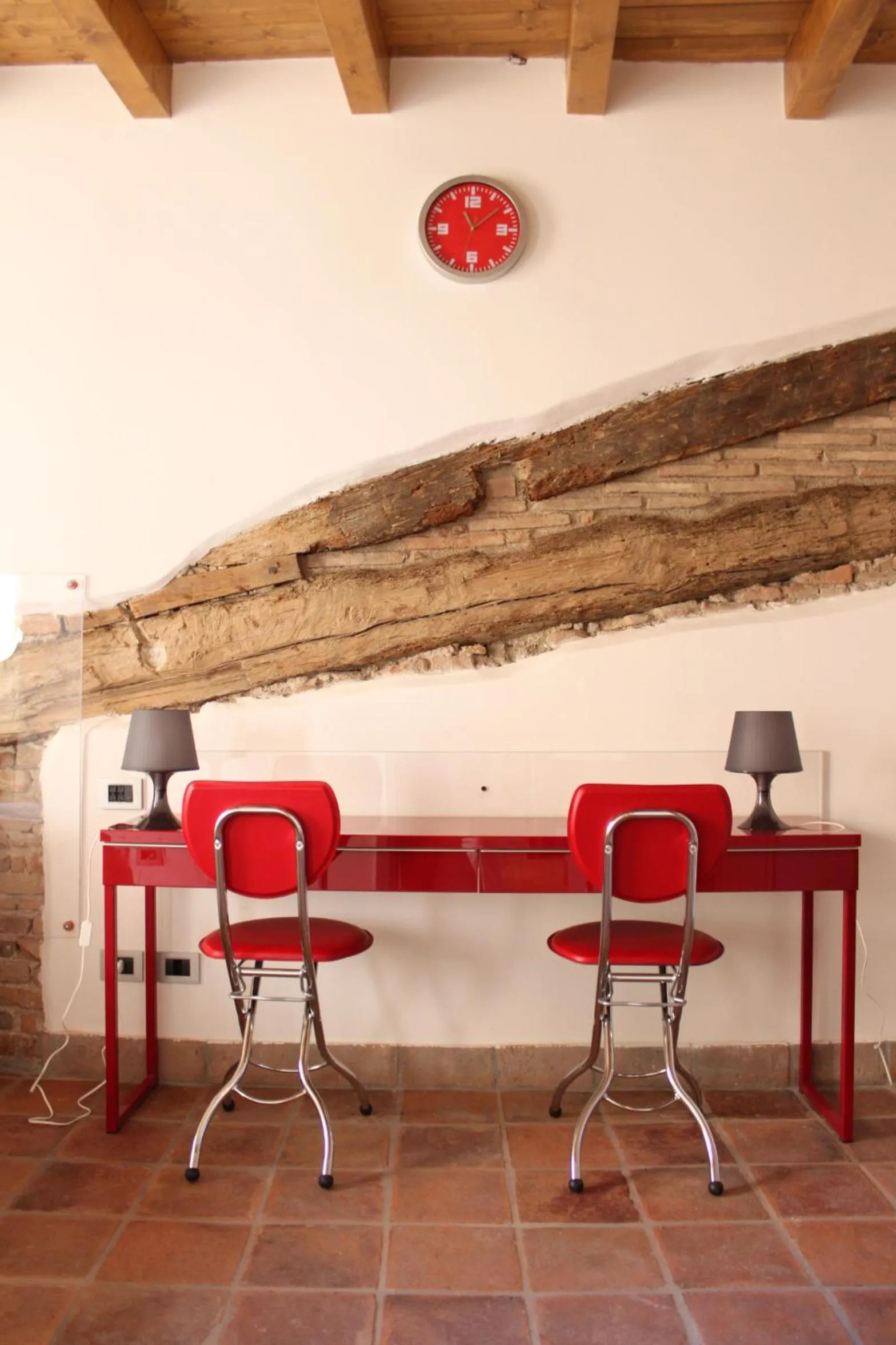 Decorative detail in La Filanda