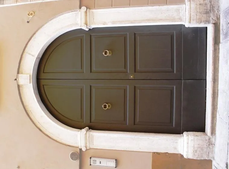 Facade/entrance in La Filanda