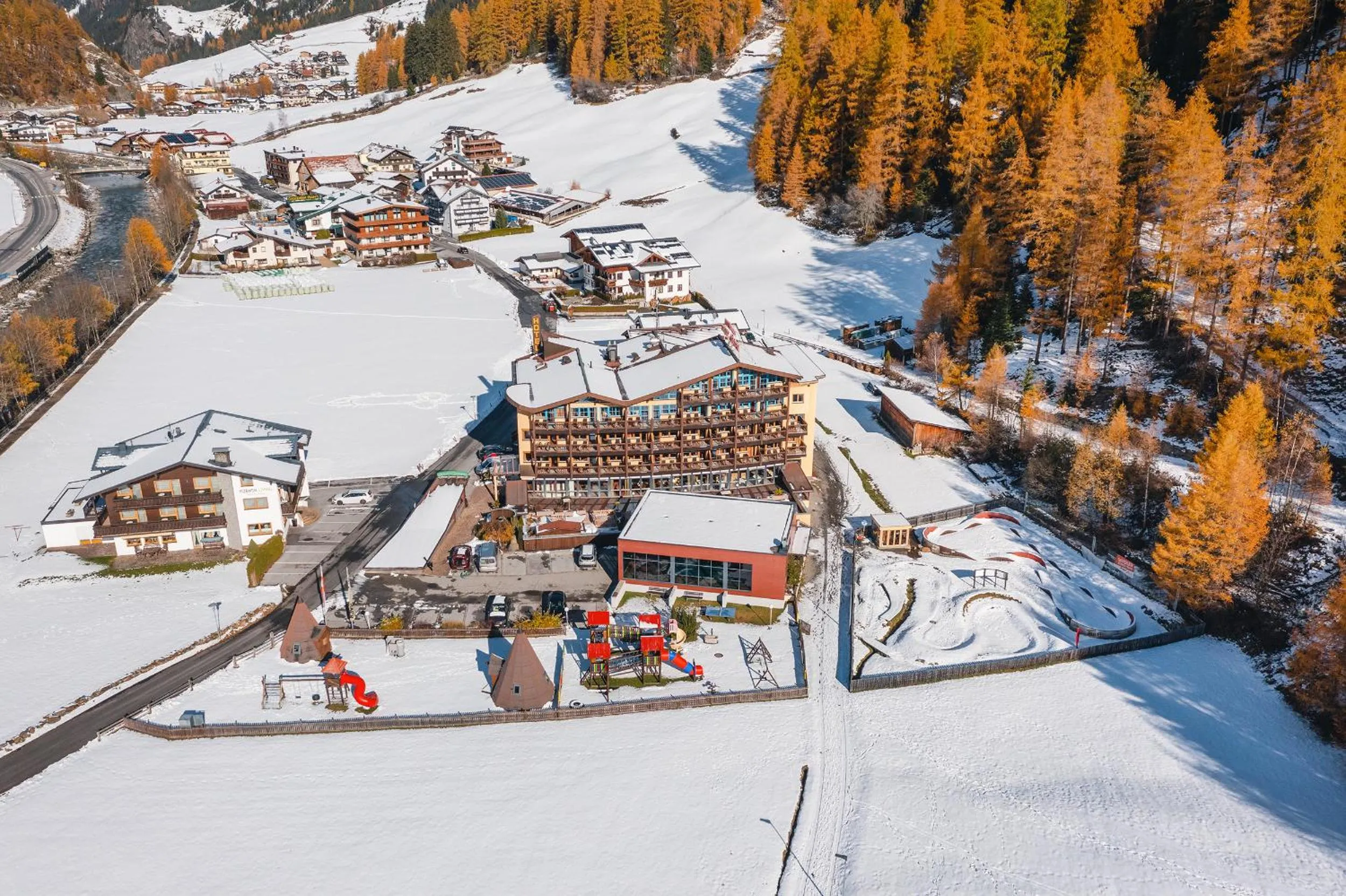 Property building in Hotel Sunny Sölden