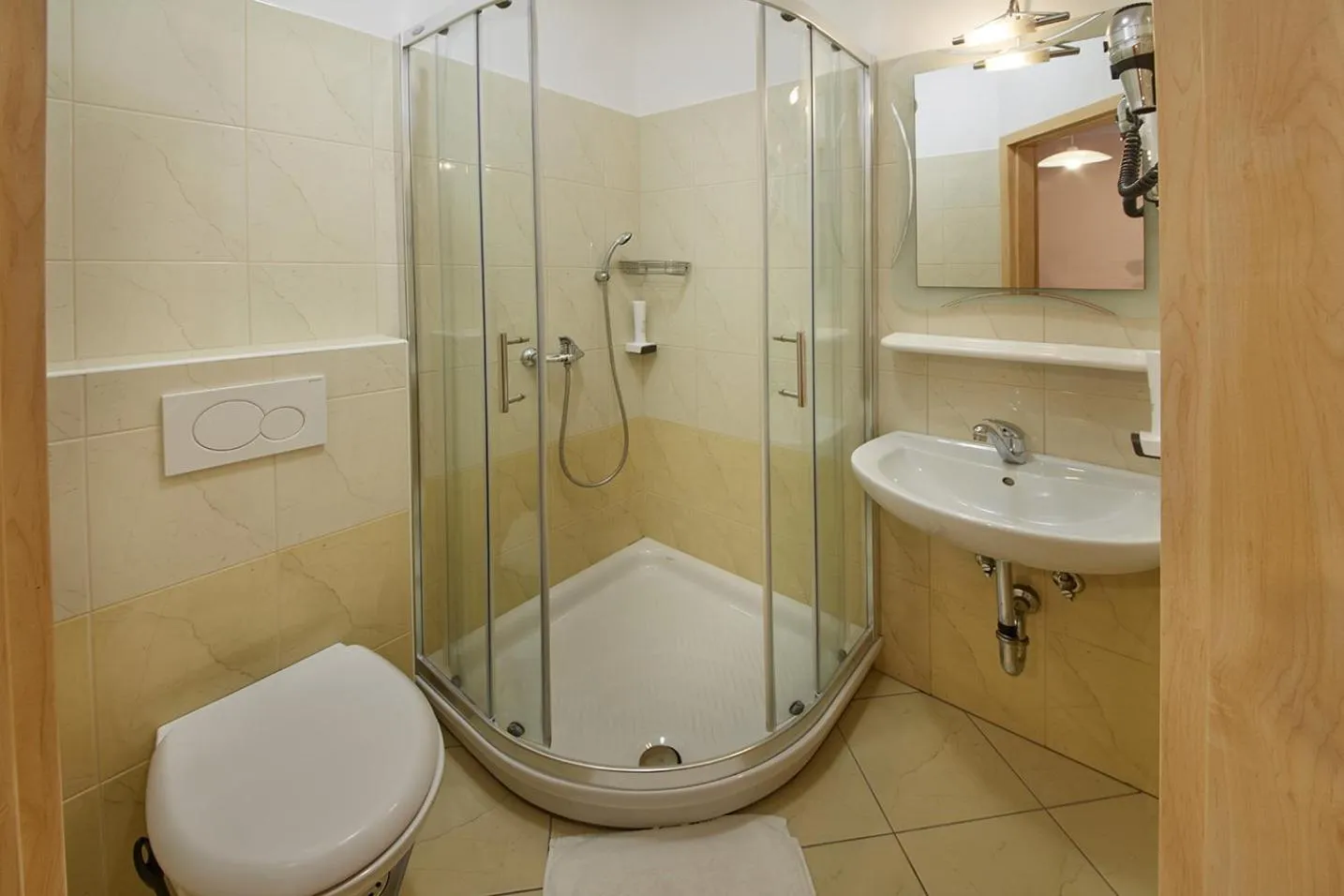 Shower in Rute Hotel and Apartments