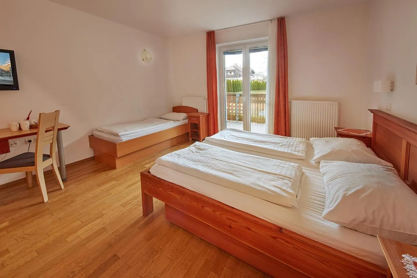 Bed in Rute Hotel and Apartments