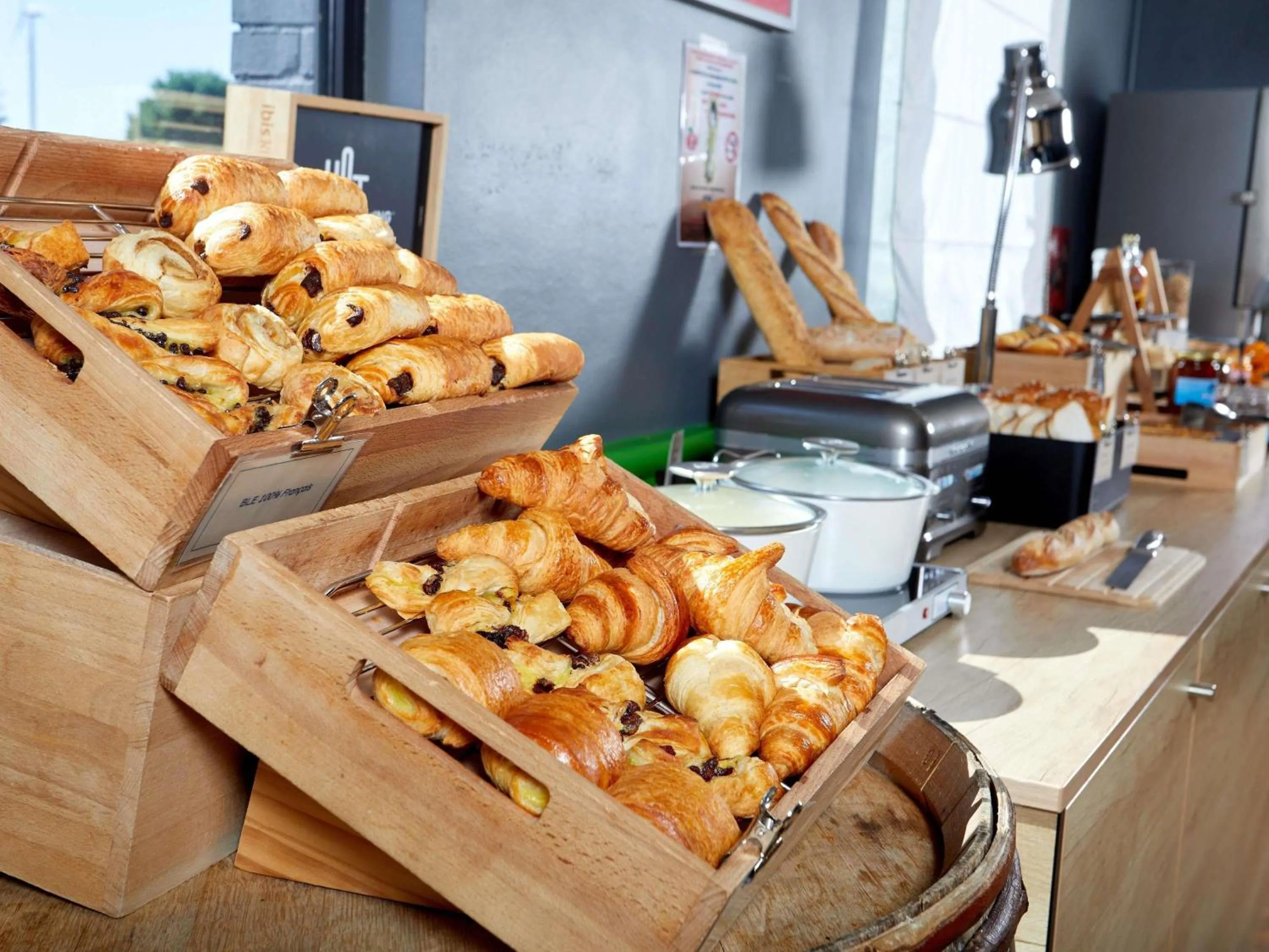 Breakfast in ibis Auxerre Sud