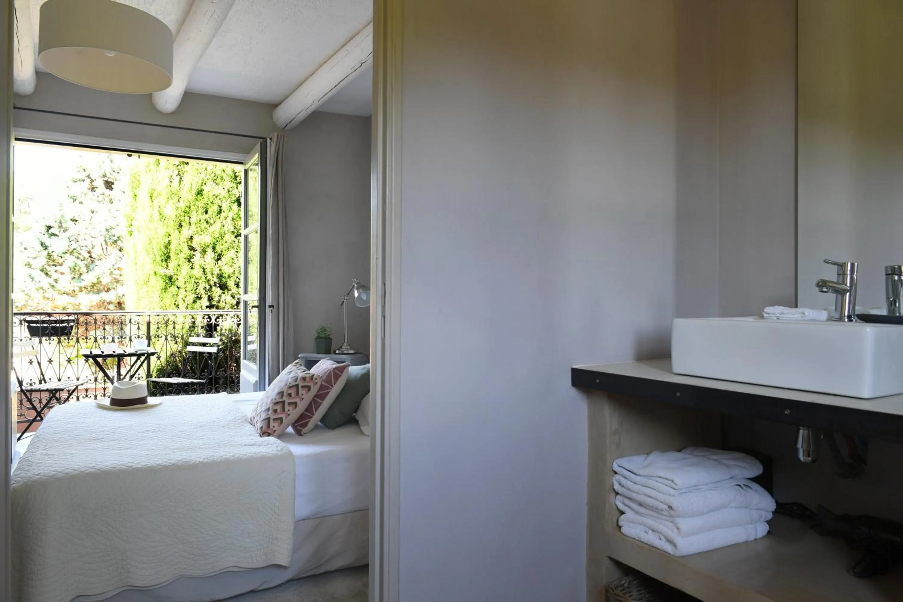 Bathroom in La Maison De Bécaras