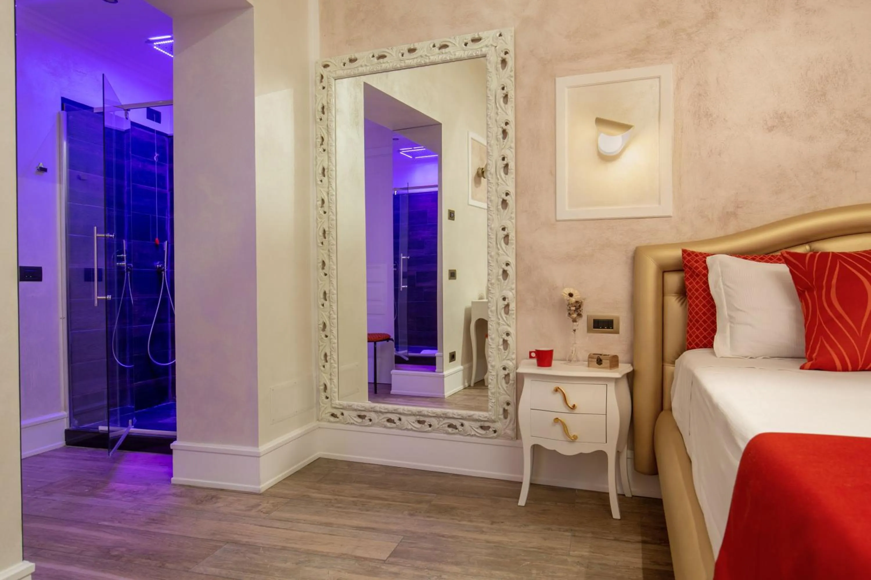 Shower, Bed in I Fiumi Di Navona